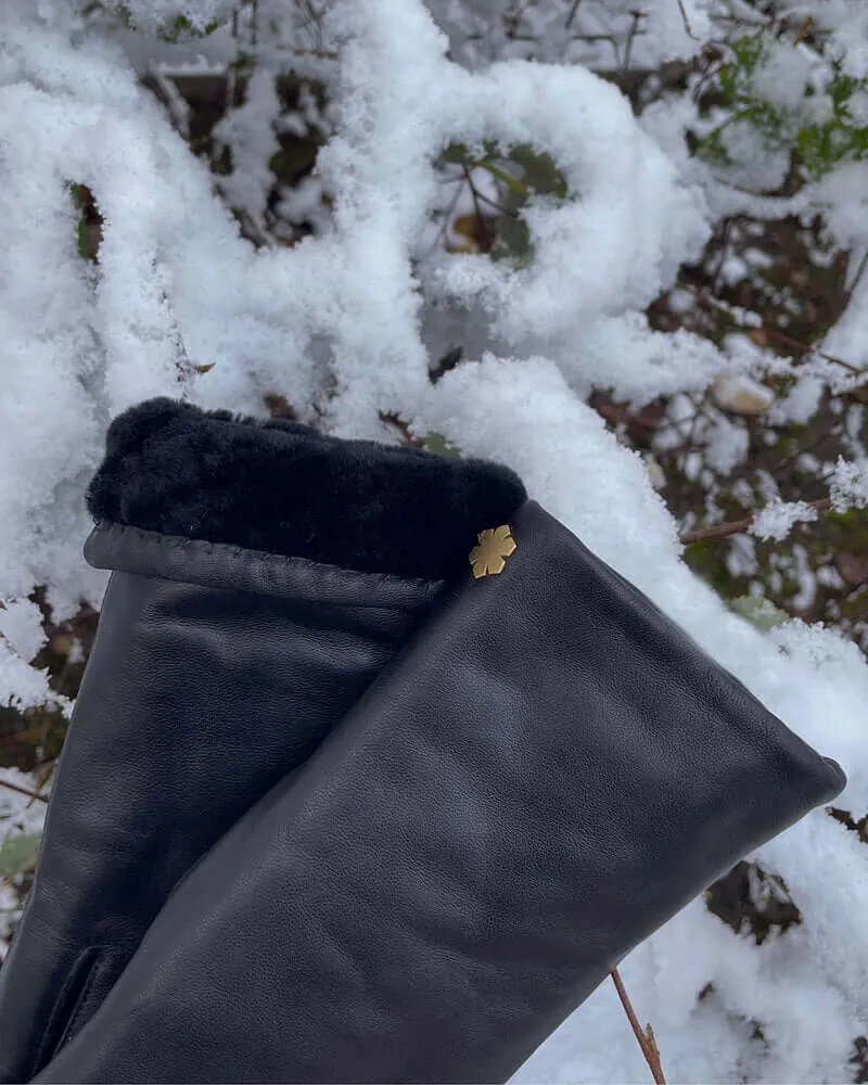 ANNA SHEARLING