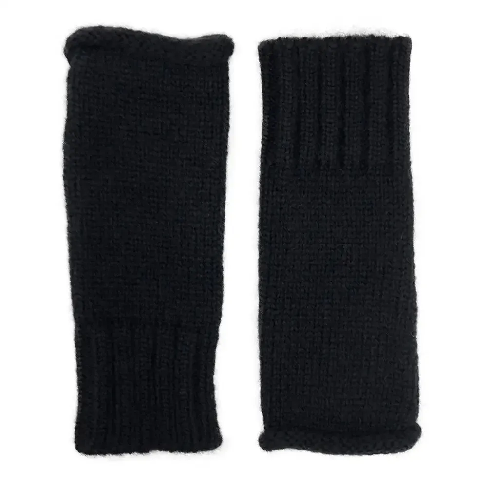 Black Essential Knit Alpaca Gloves for Warmth and Style