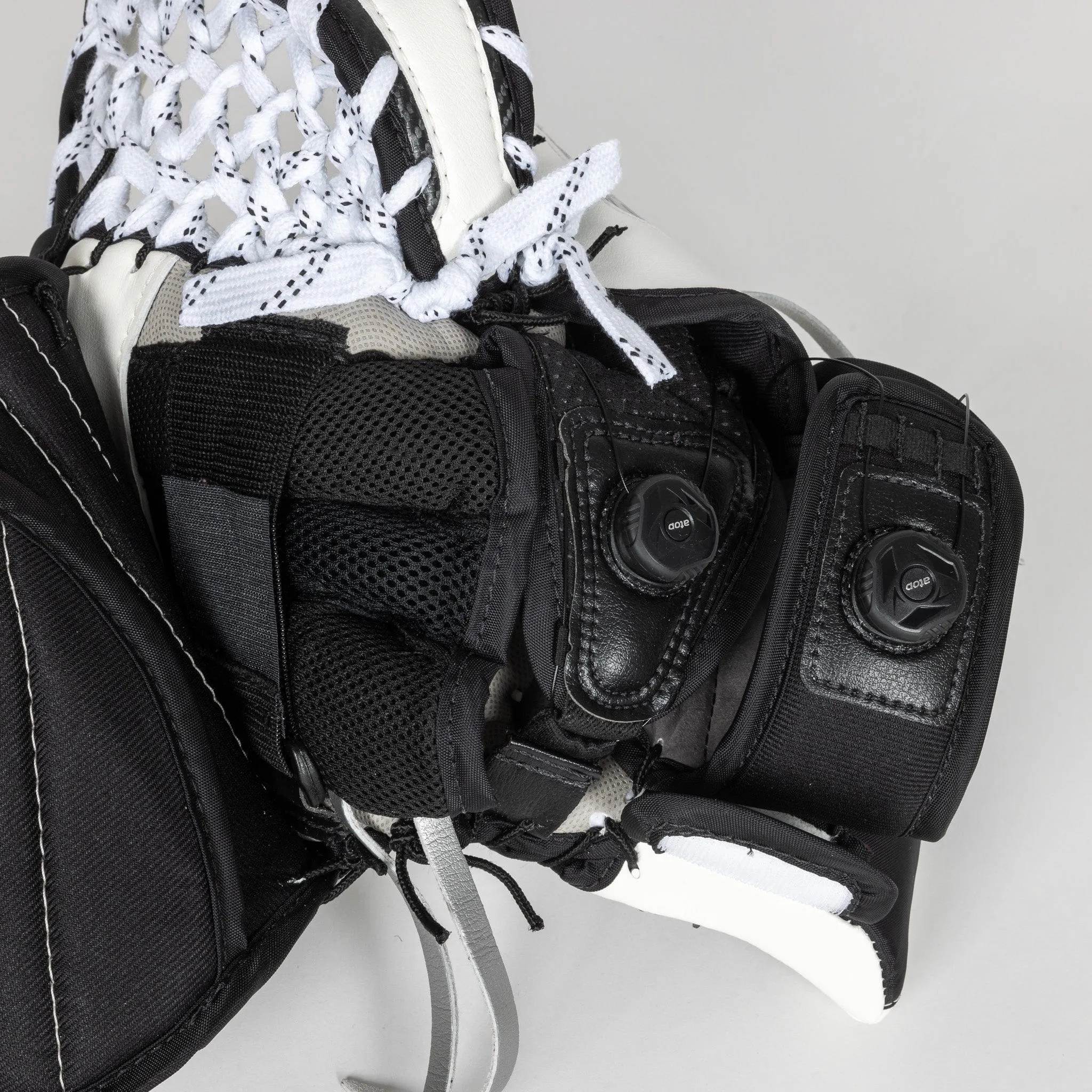 Brian's OPTik 4 Senior Goalie Catcher