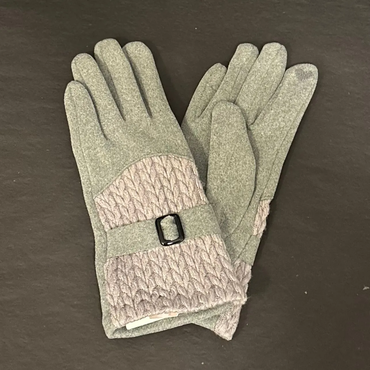 Cable Knit and Belt Band Detailed Smart Touch Gloves