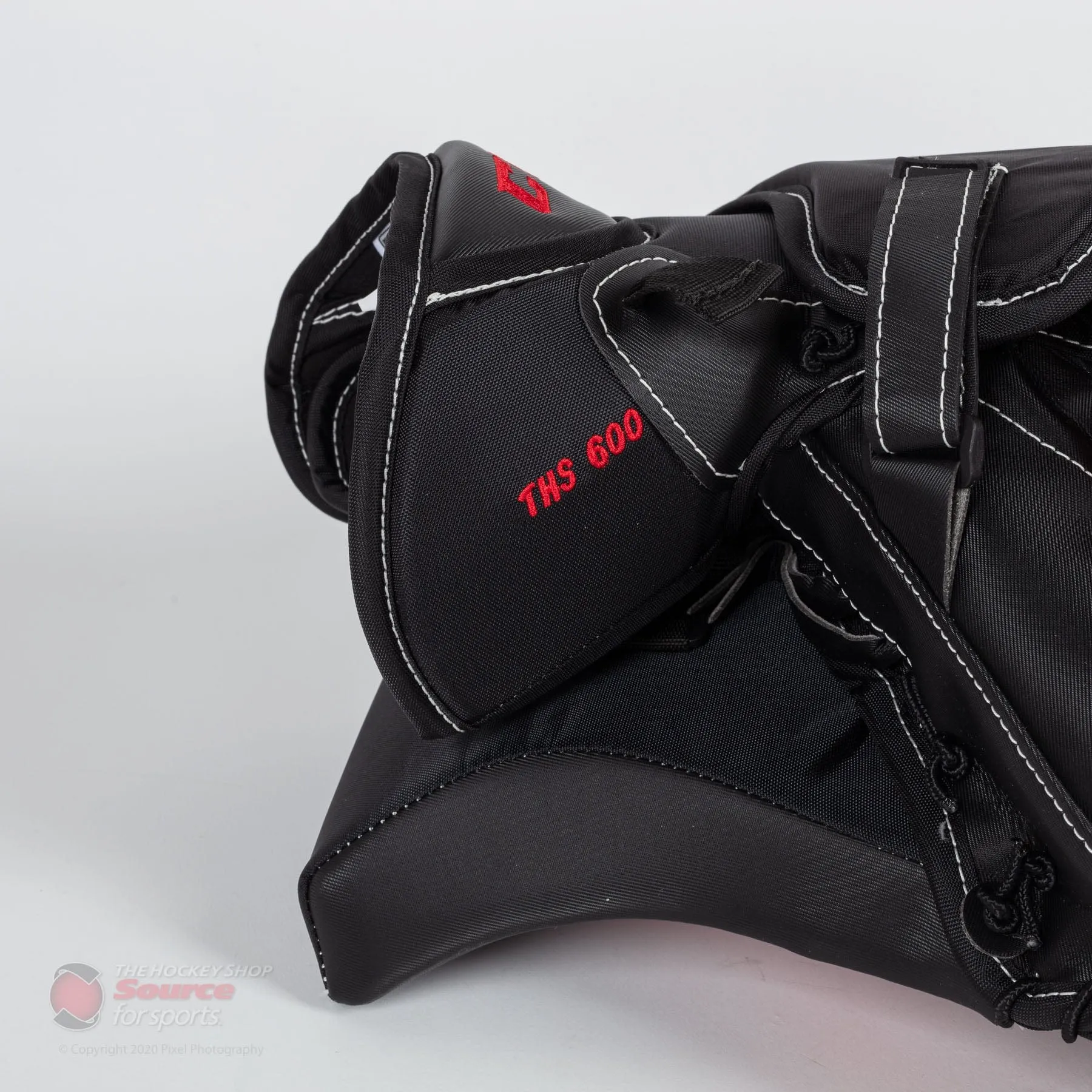 CCM Axis Senior Goalie Catcher - 600 Break Angle