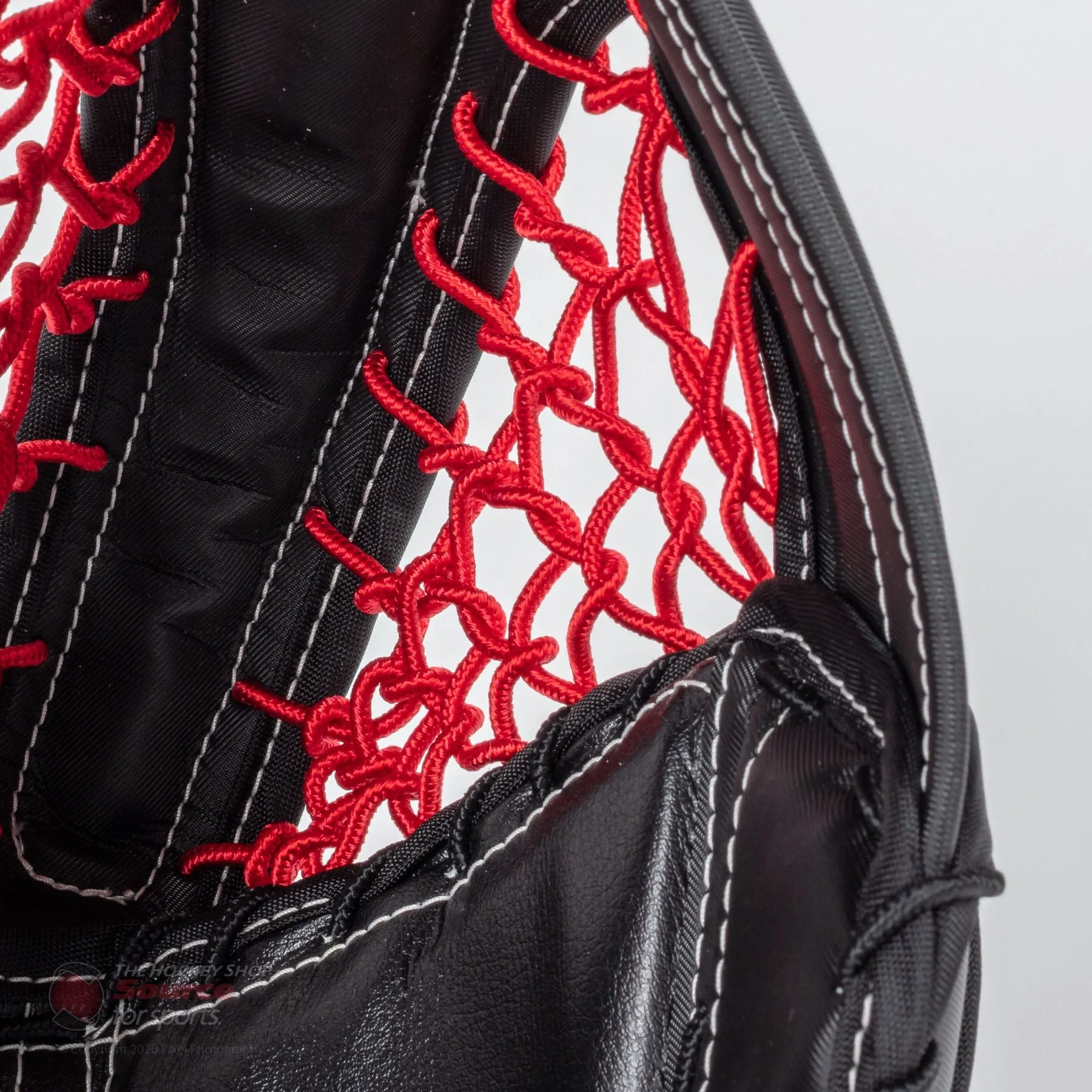 CCM Axis Senior Goalie Catcher - 600 Break Angle