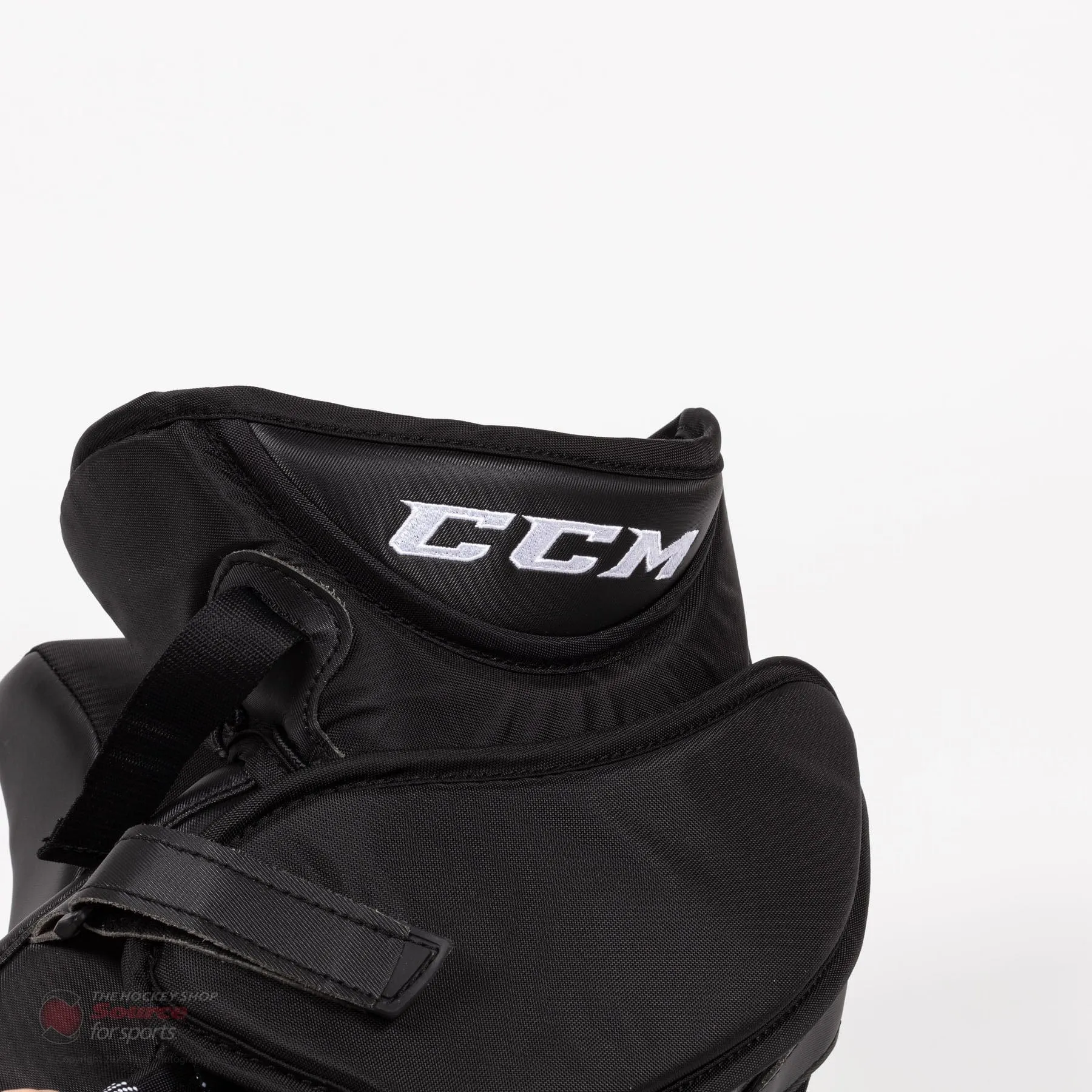 CCM Axis Senior Goalie Catcher