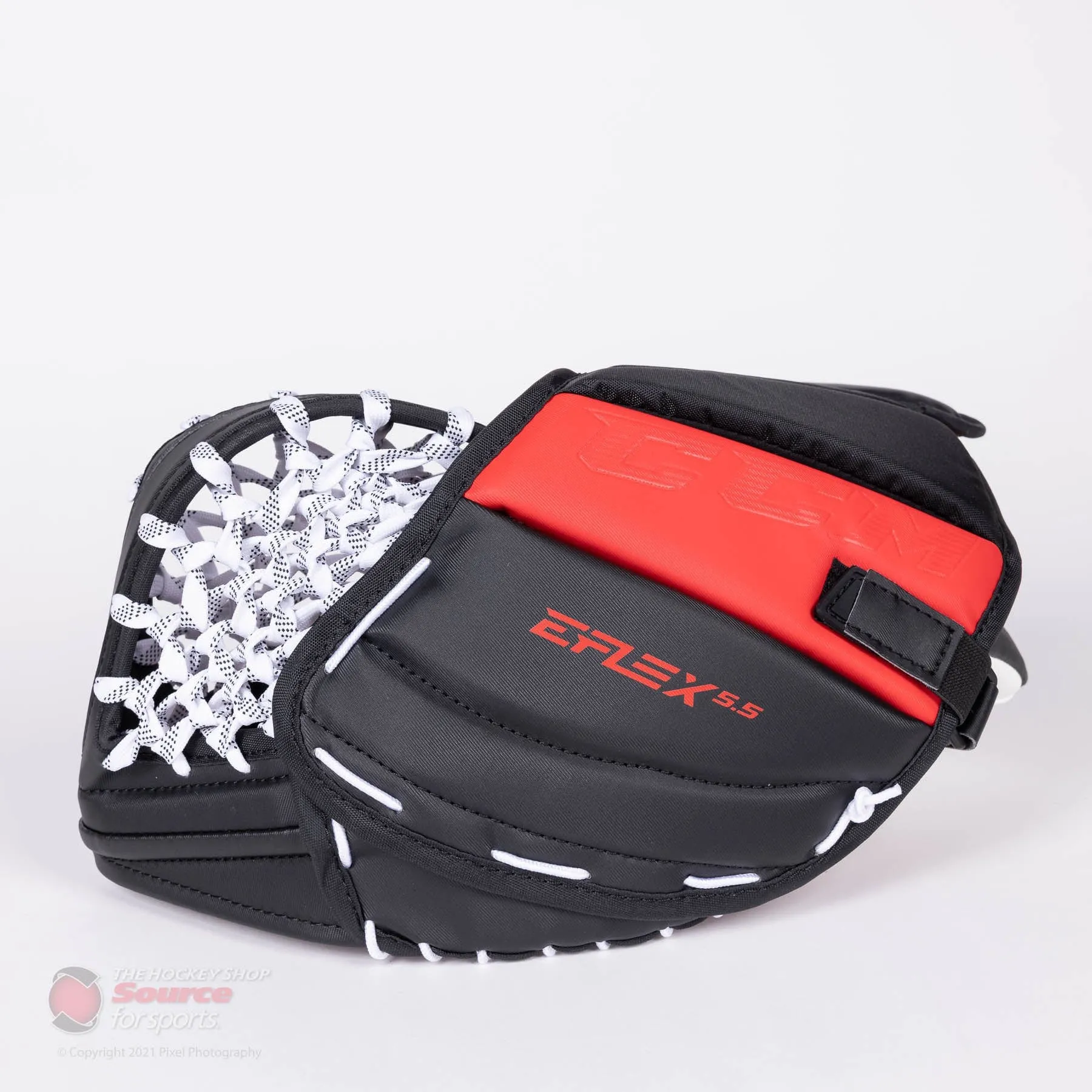 CCM Extreme Flex E5.5 Junior Goalie Catcher - Source Exclusive