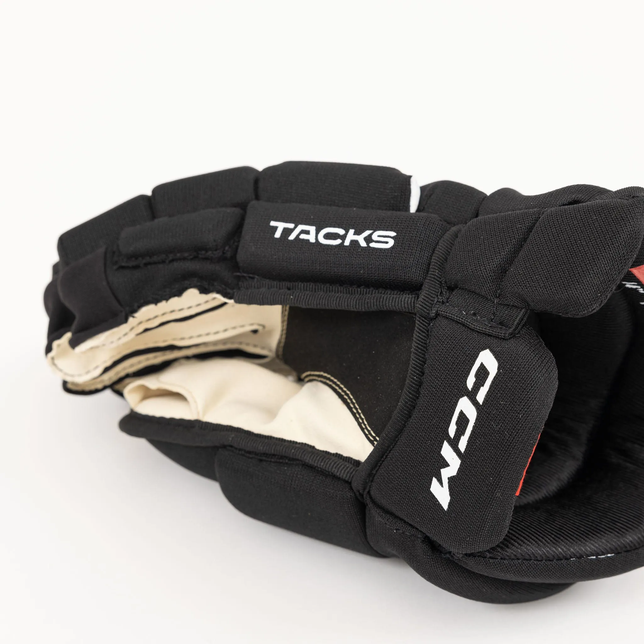 CCM Tacks AS550 Senior Hockey Gloves