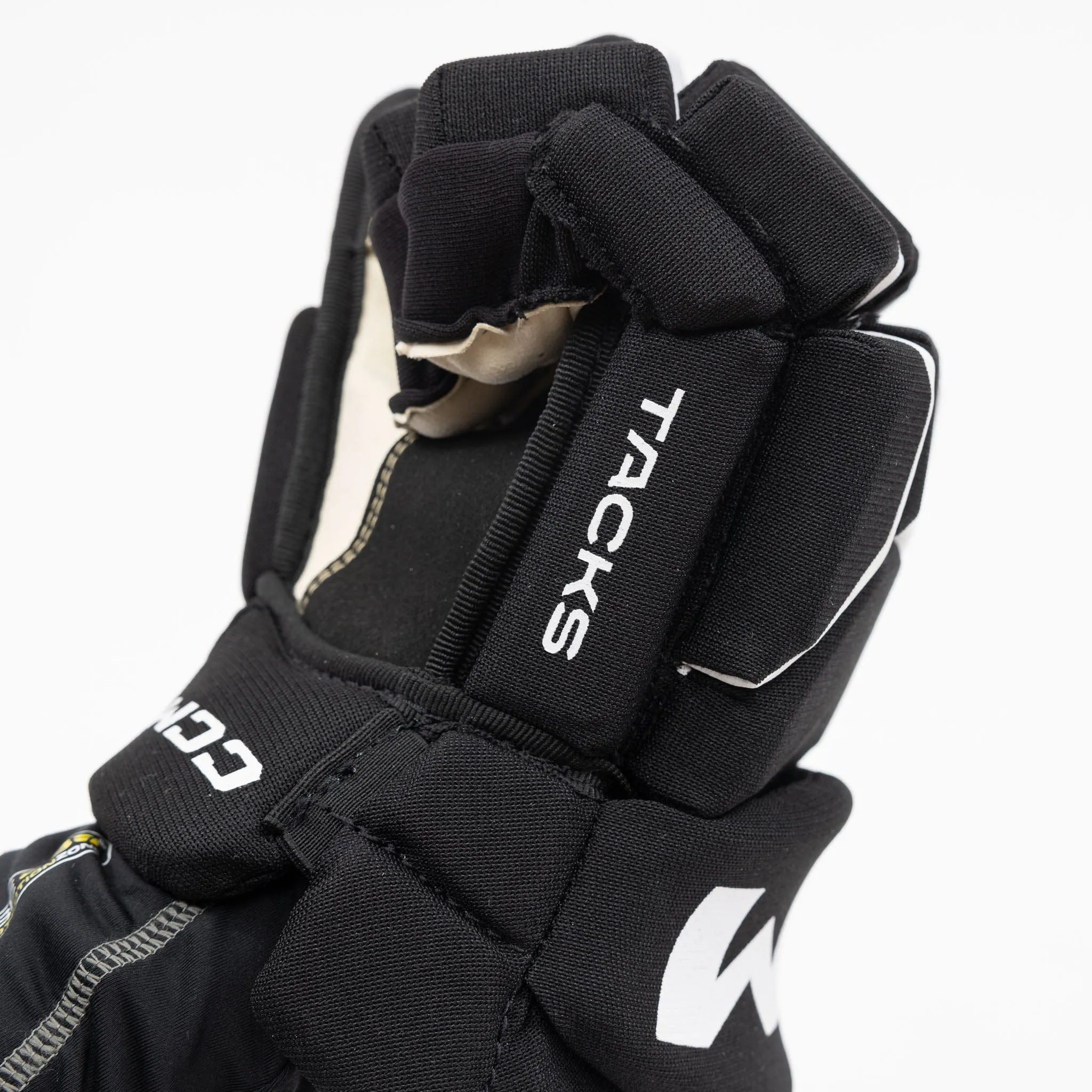 CCM Tacks AS550 Senior Hockey Gloves