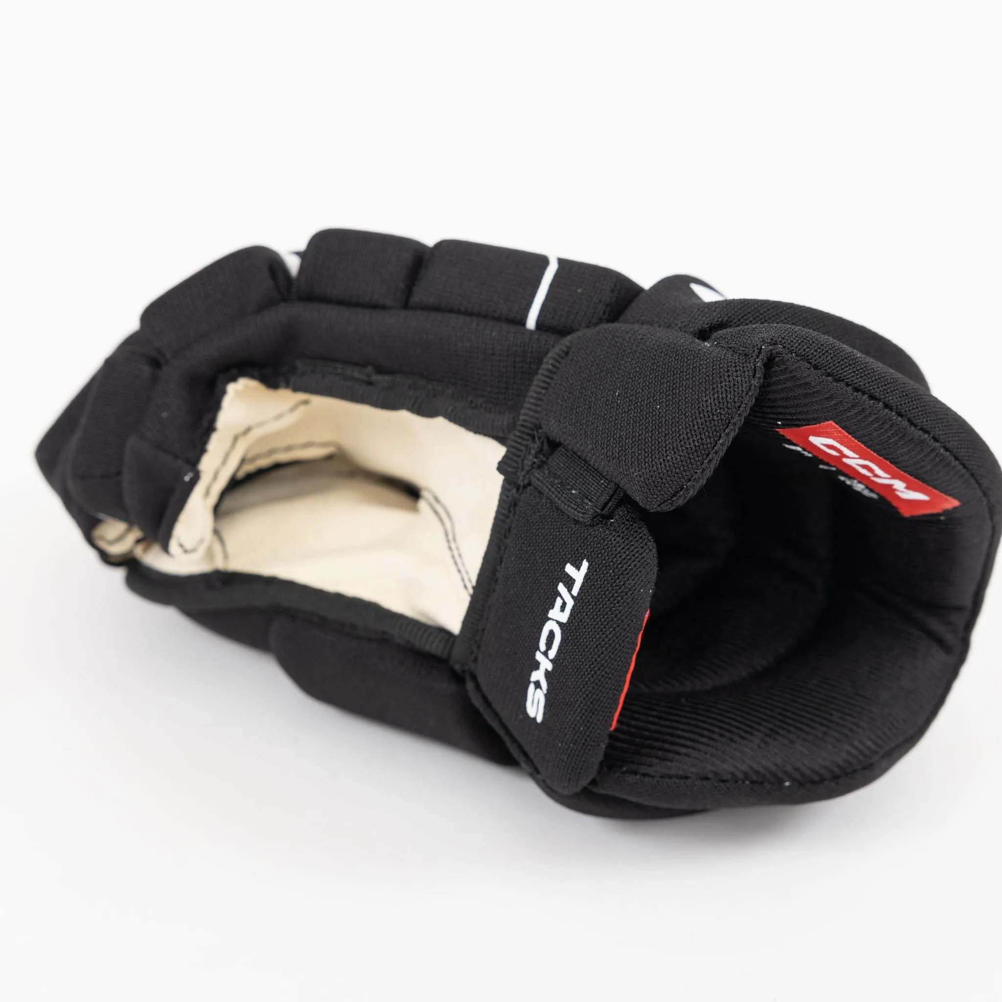 CCM Tacks AS550 Youth Hockey Gloves