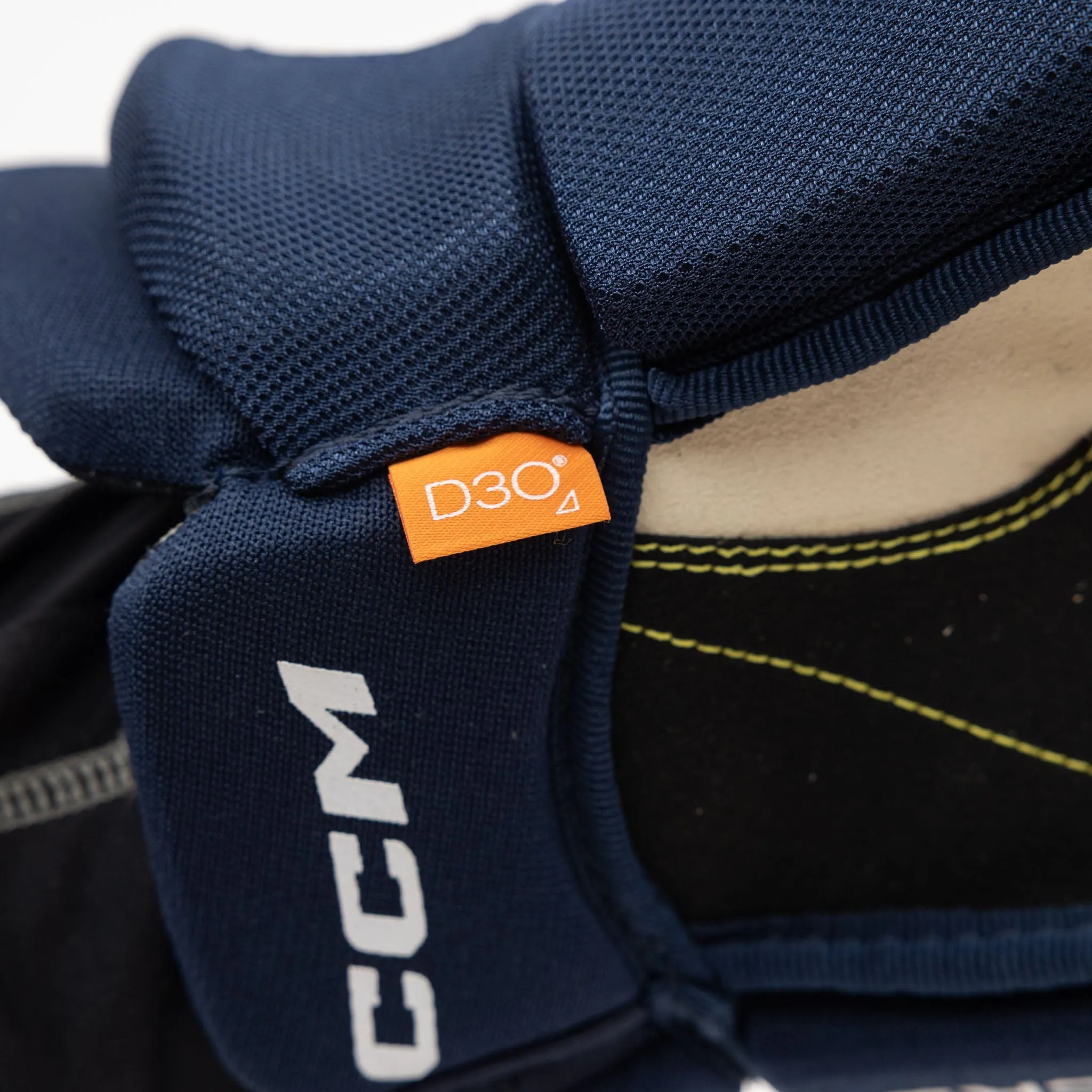 CCM Tacks AS580 Senior Hockey Gloves