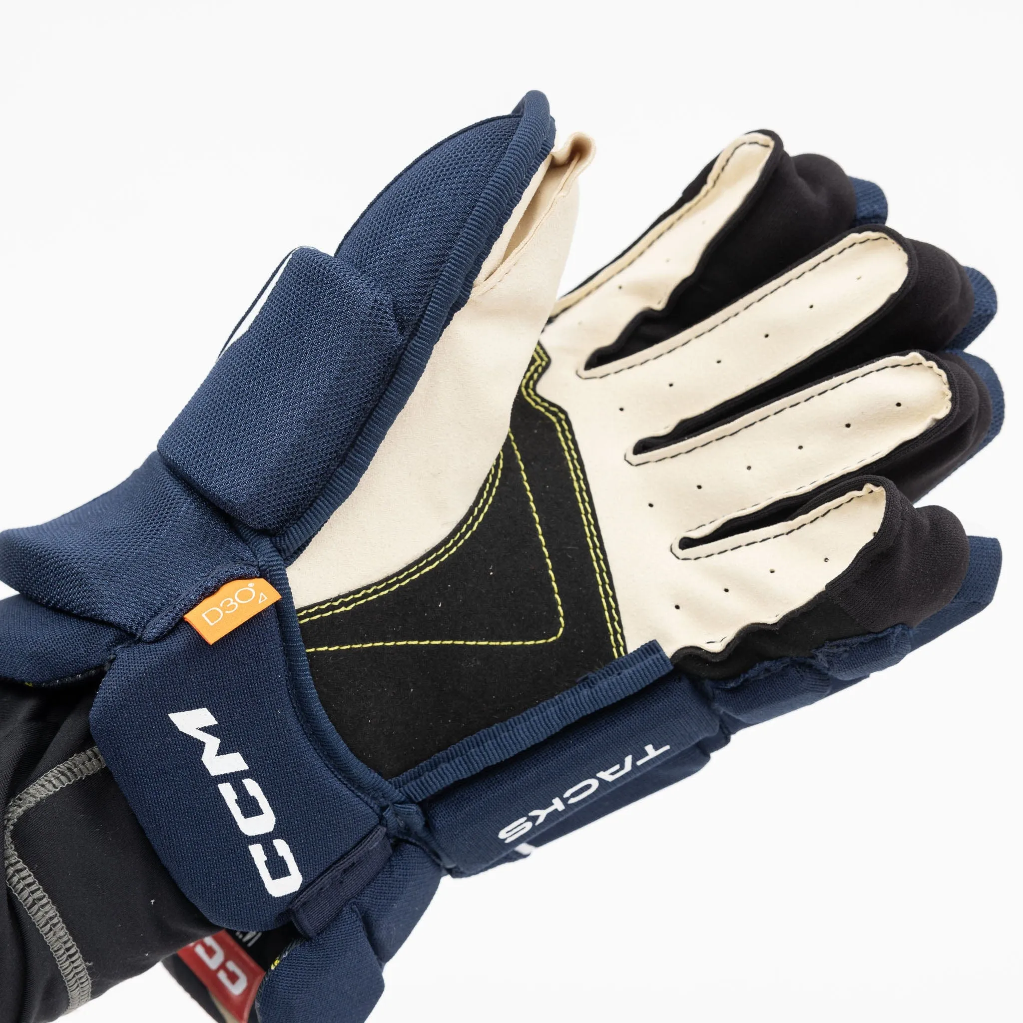 CCM Tacks AS580 Senior Hockey Gloves