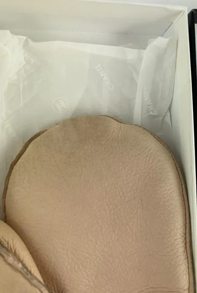 Chanel Real Leather Beige Quilted CC Logo Faux Shearling Mitten Gloves 861101