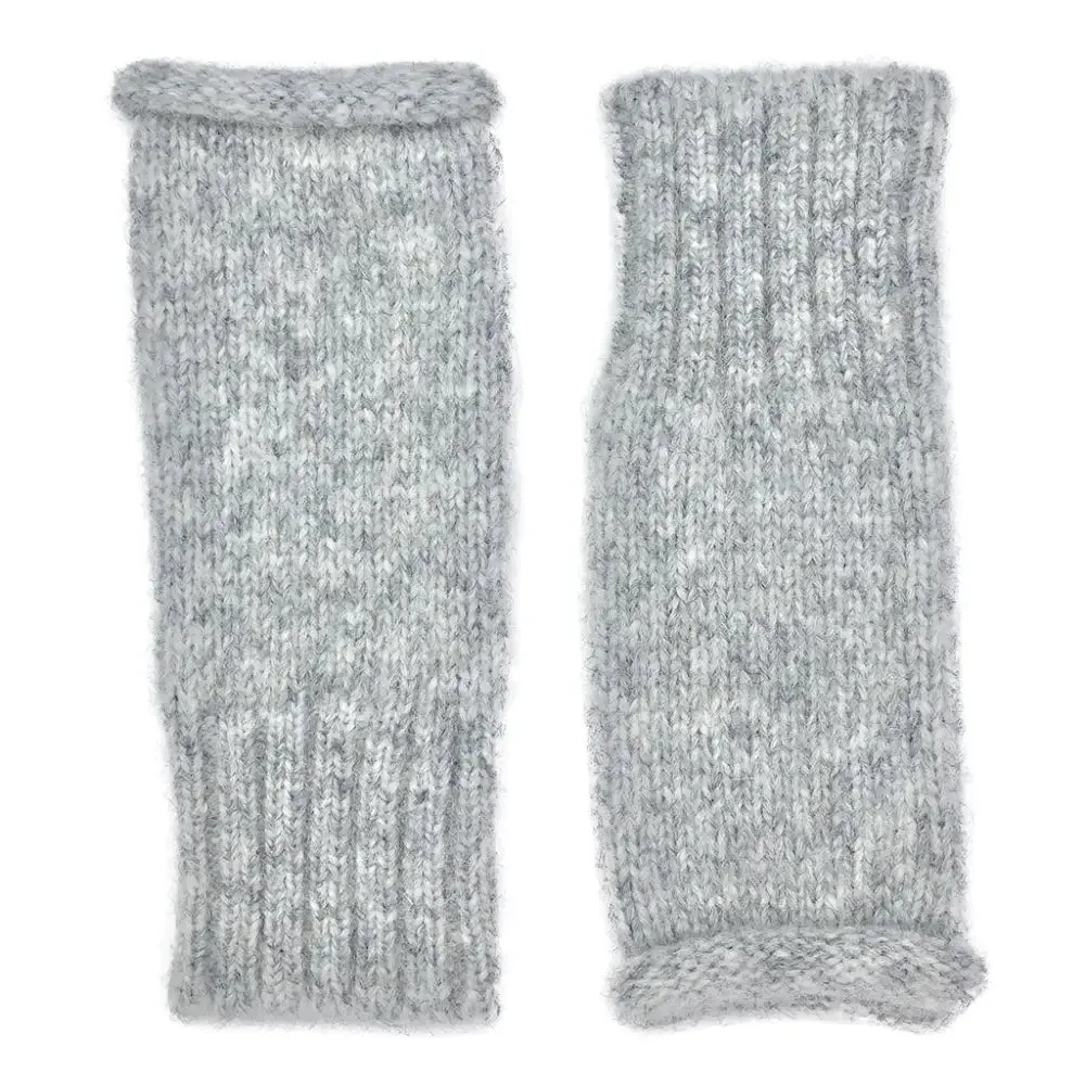 Chic Fingerless Gloves Made with the Finest Alpaca Fiber