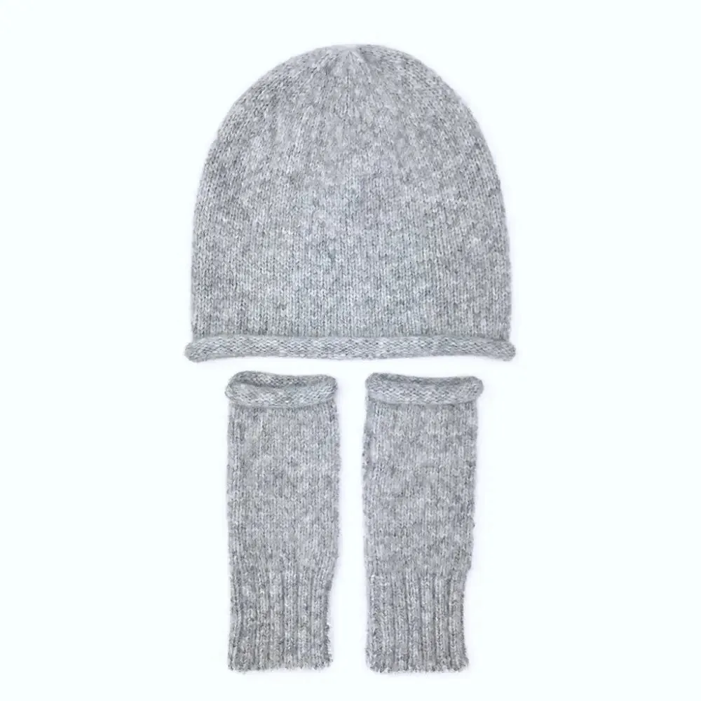 Chic Fingerless Gloves Made with the Finest Alpaca Fiber