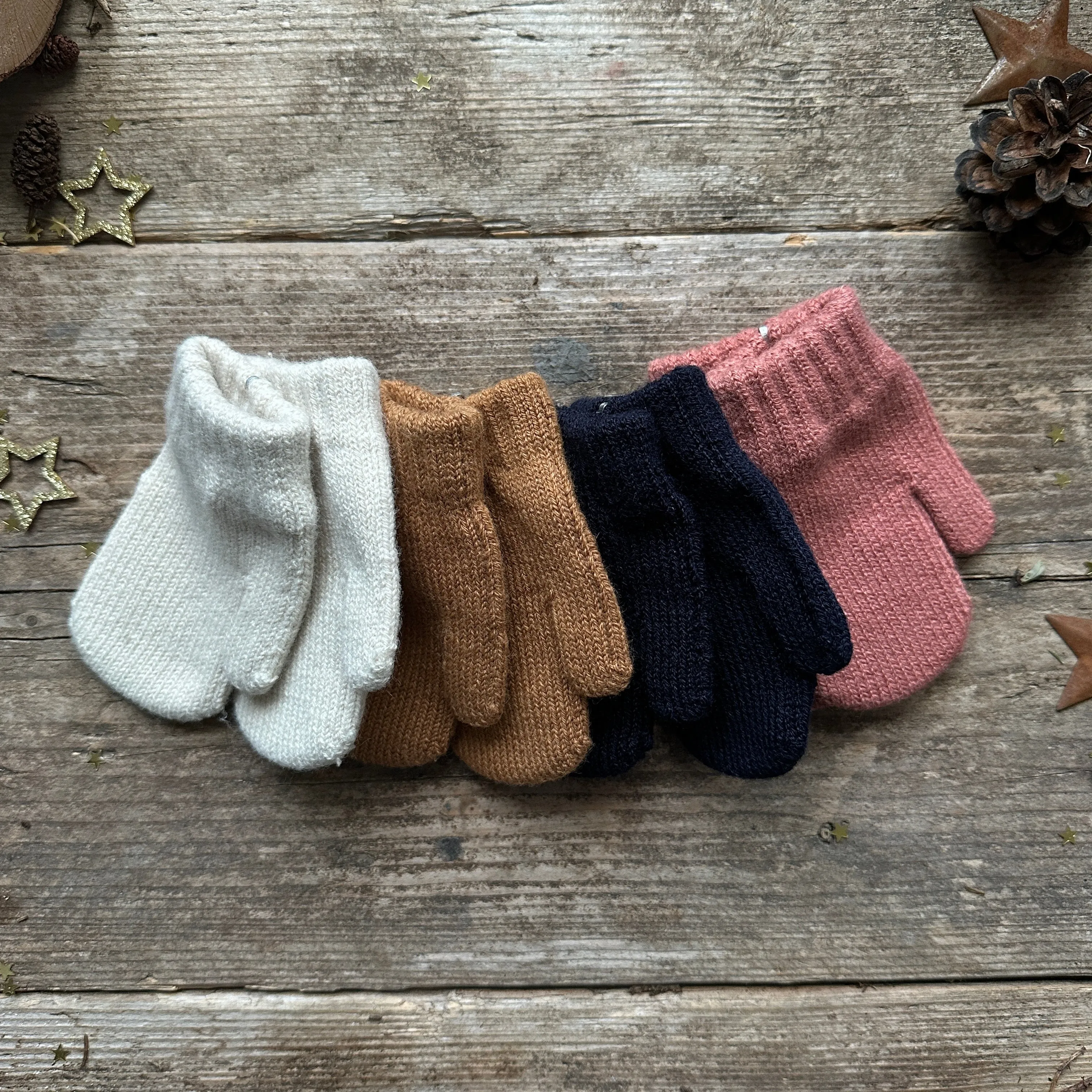 Classic One-Finger Mittens | Cinnamon