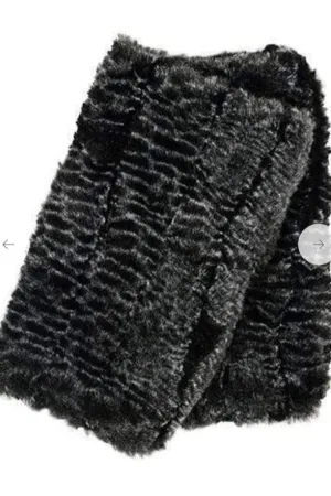 Faux fur gloves