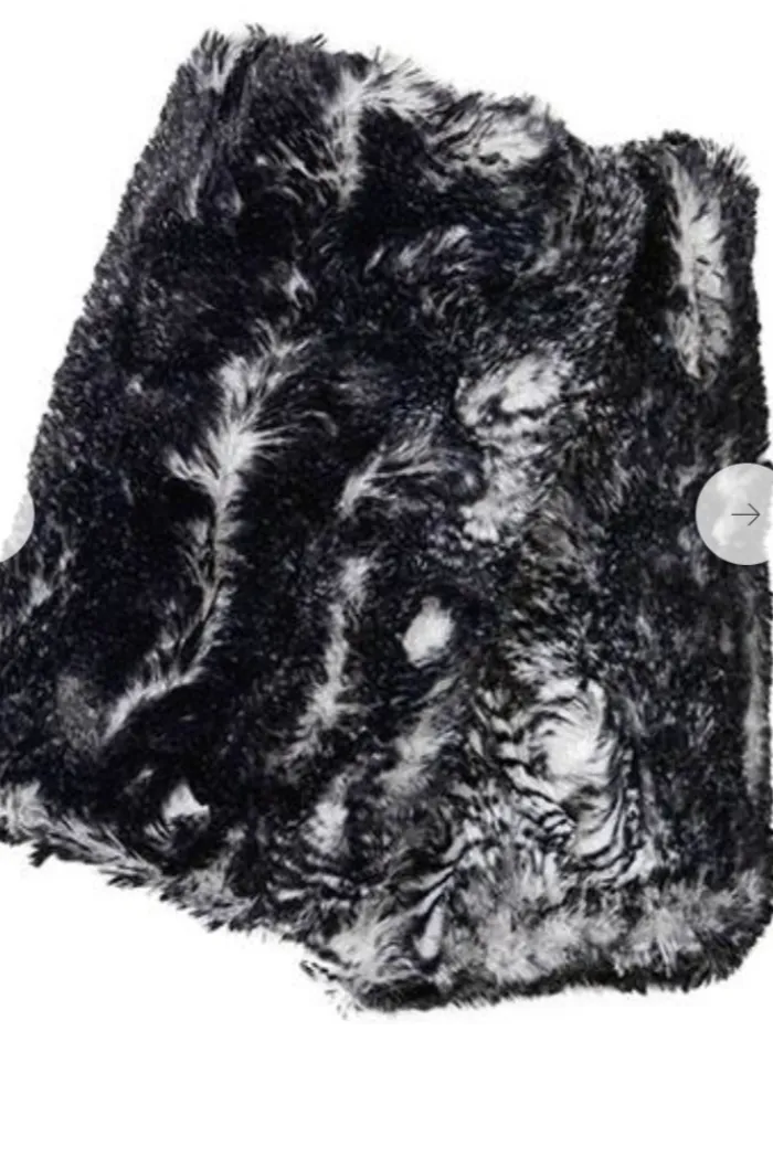 Faux fur gloves