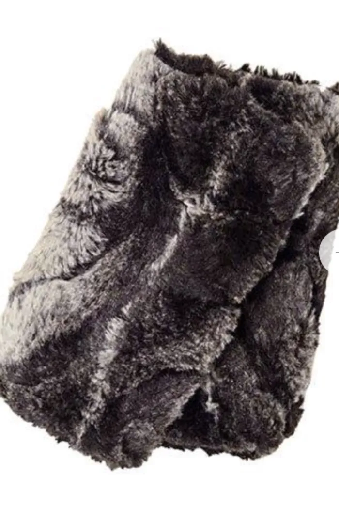 Faux fur gloves