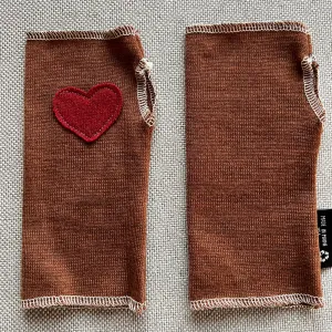 Fingerless Mittens Short Acorn with Orange Heart 325