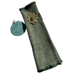 Fit & Flare Fingerless - Green with Tan Flower - 41