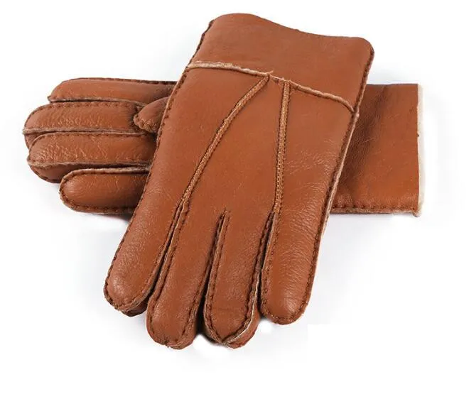FUR GLOVES