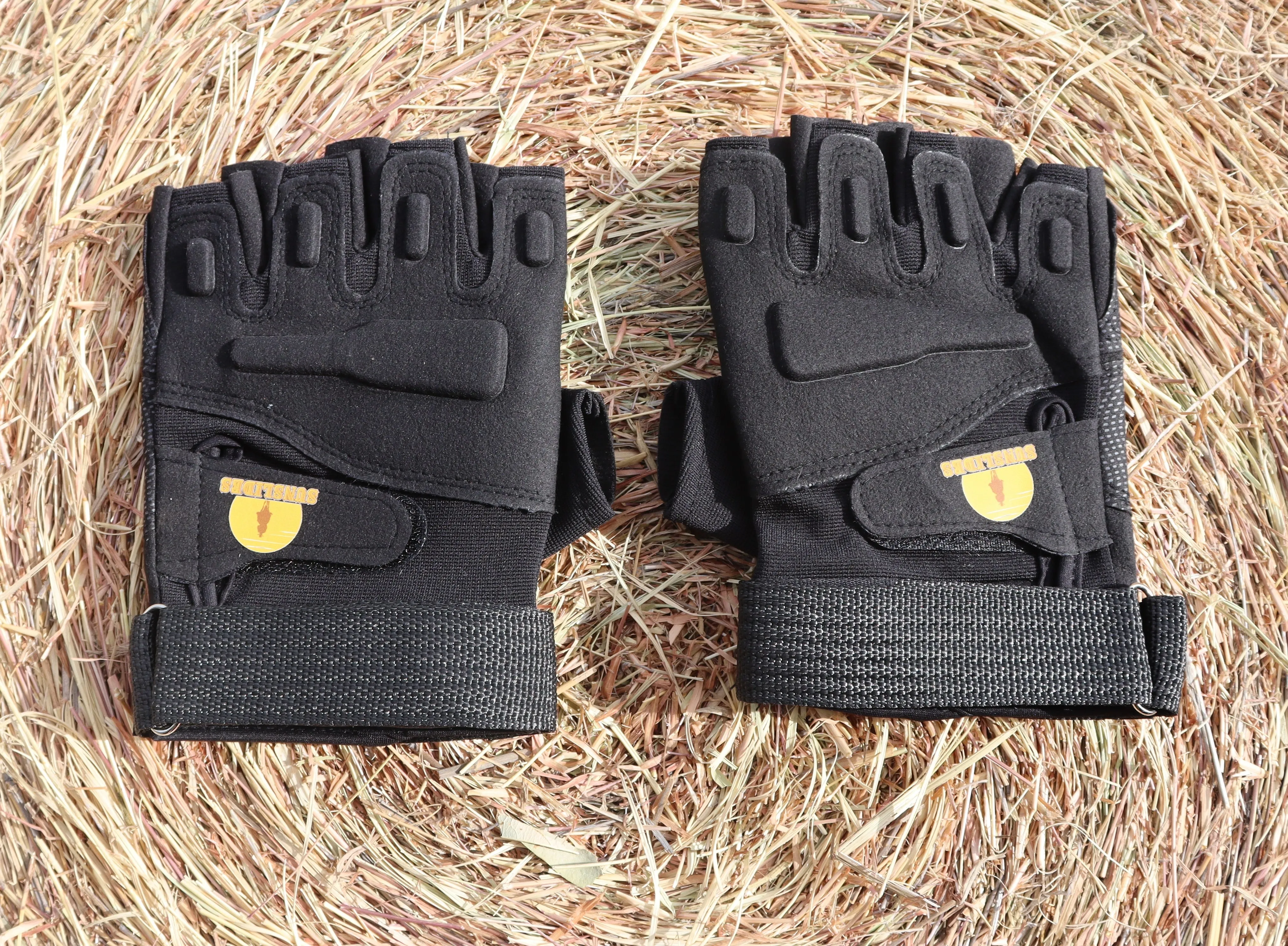 Heavy-Duty Tactical Gloves