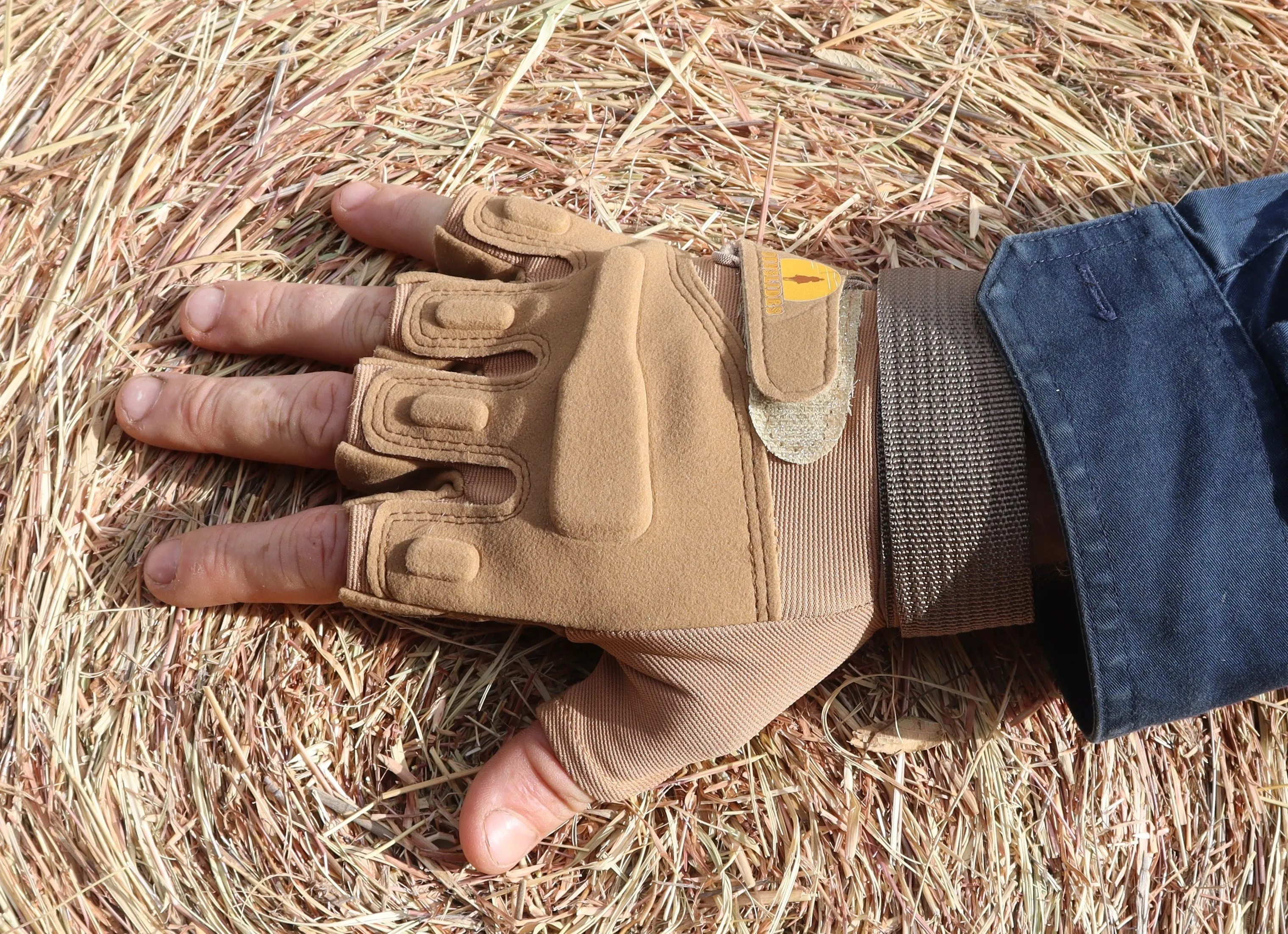 Heavy-Duty Tactical Gloves