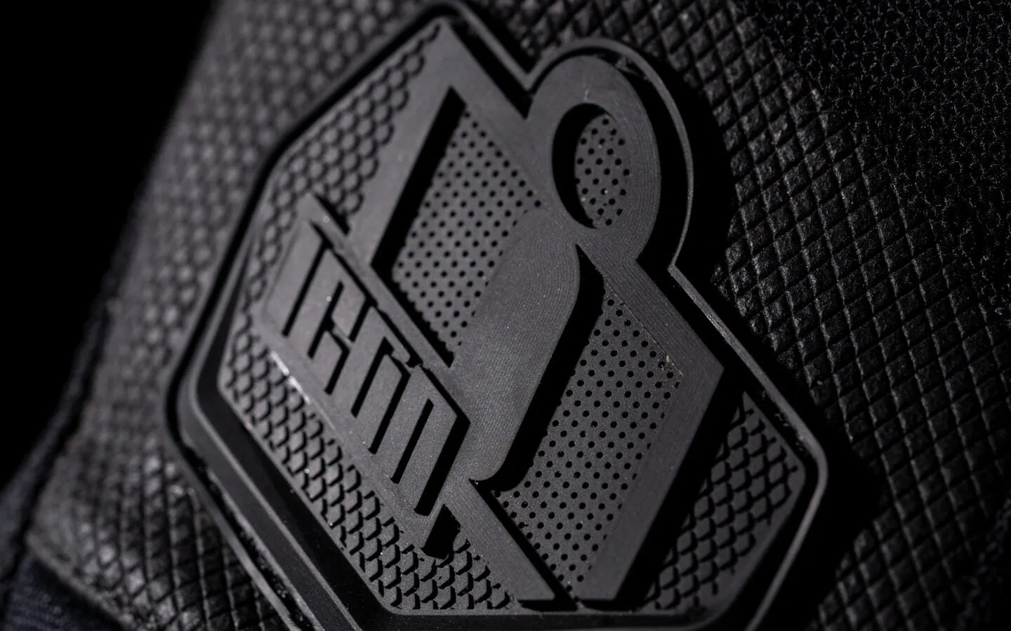 Icon Automag3 CE Gloves - Black
