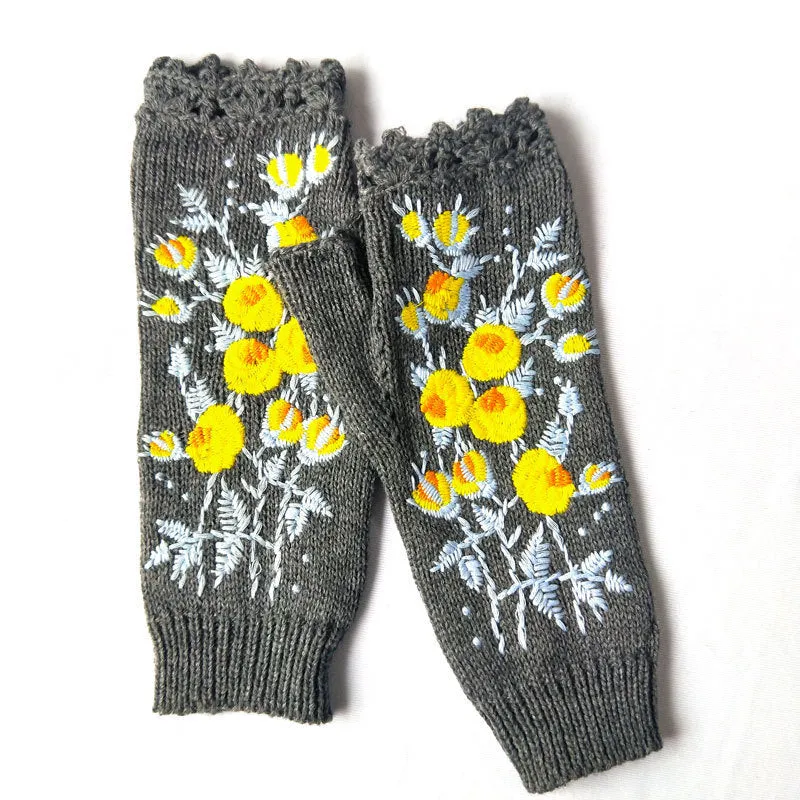 knitted embroidery gloves