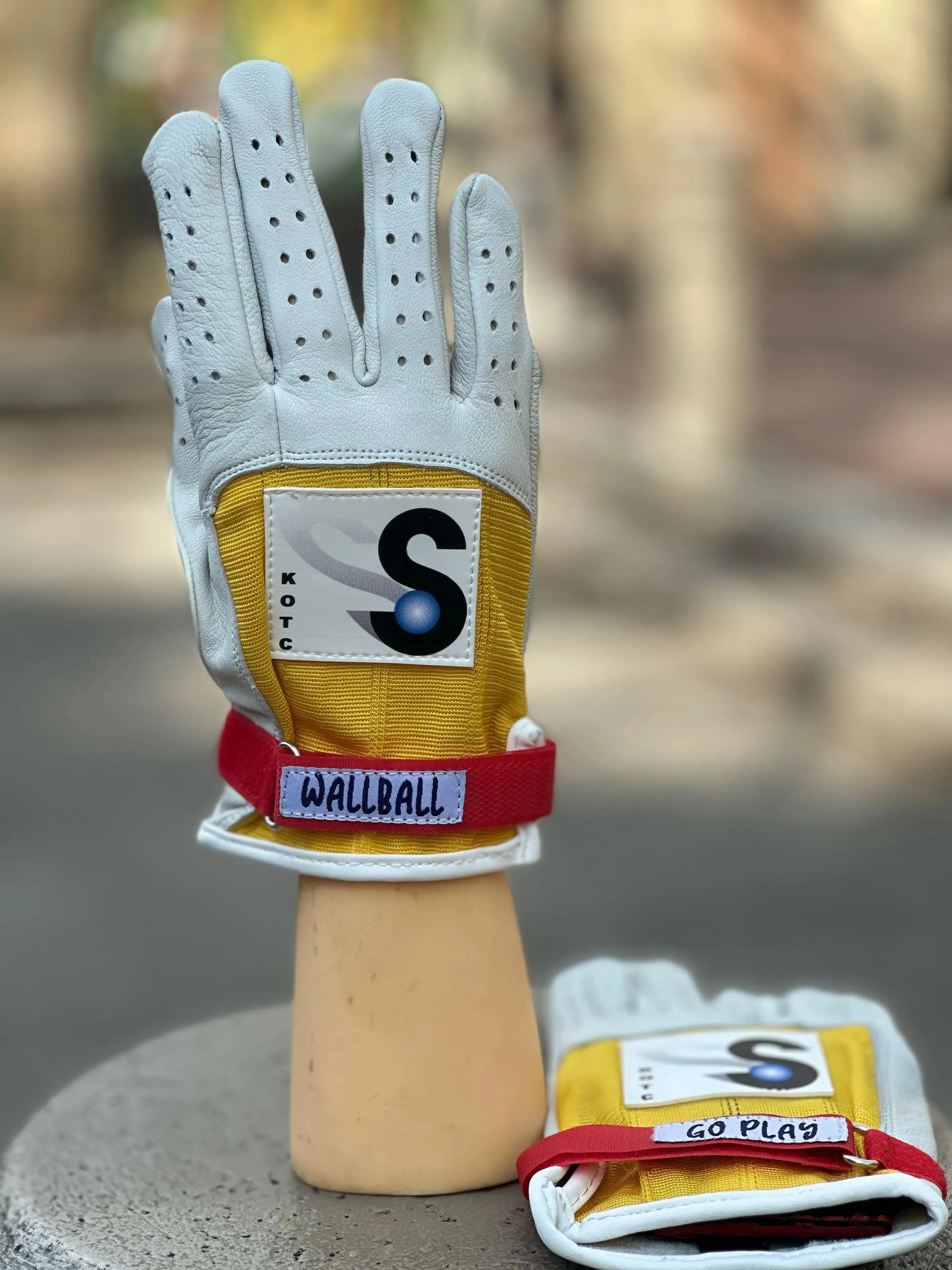 KOTC Yellow 921 Unpadded Palms