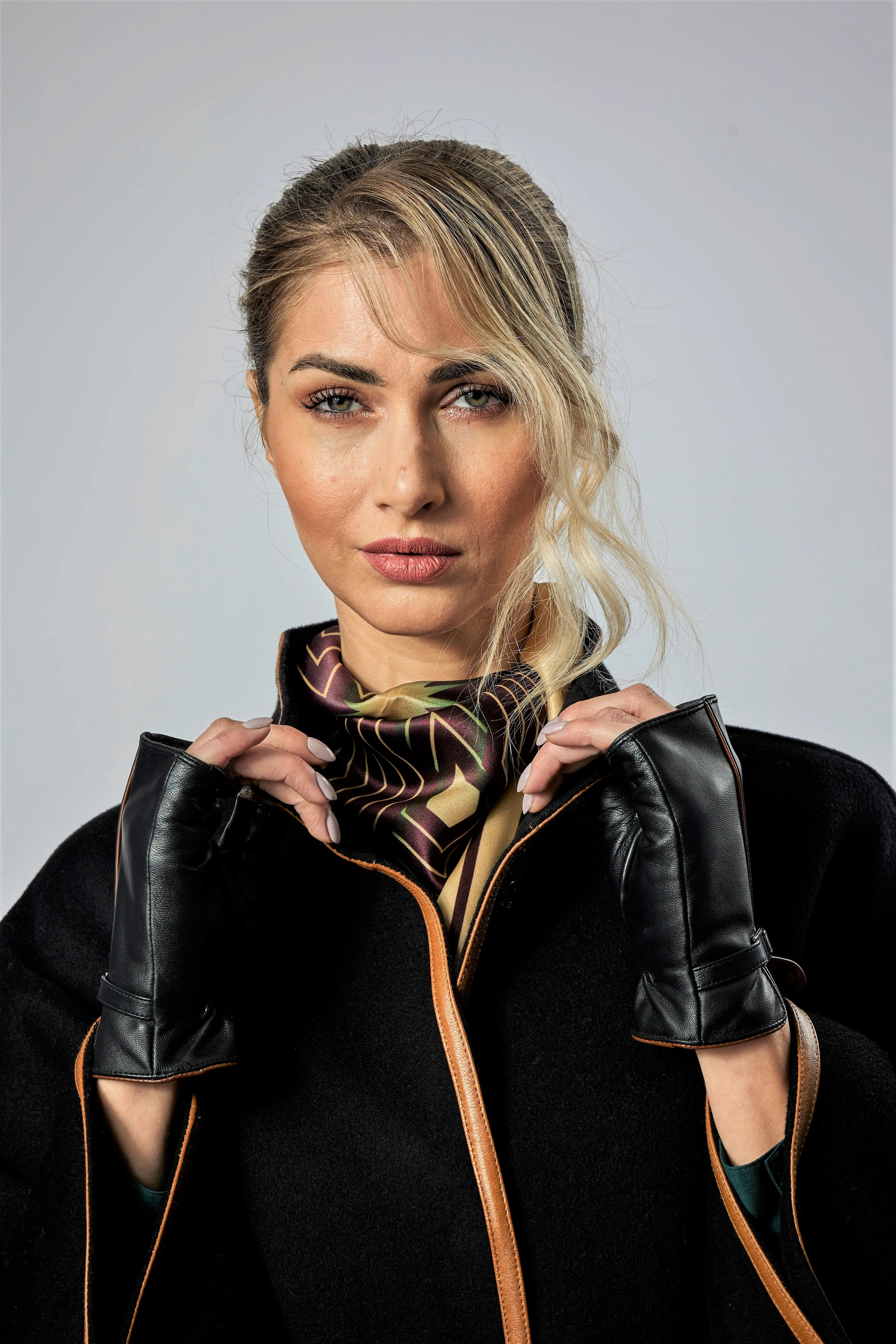 LADY AUTO Fingerless Black Leather Cashemere Lined Womens Gloves