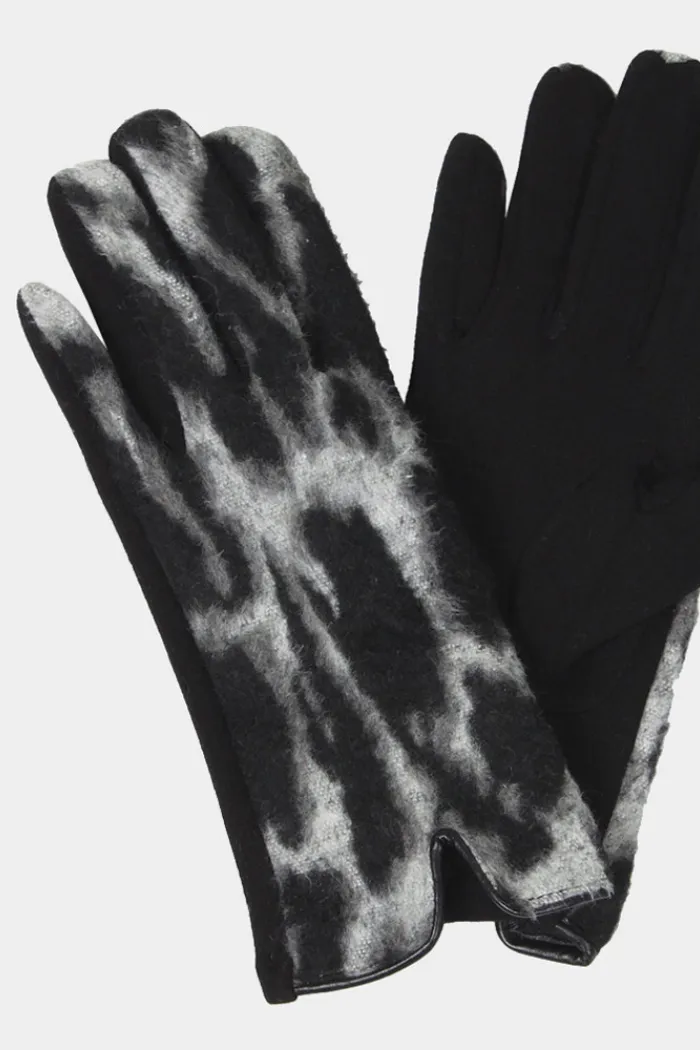 Leopard Smart Gloves
