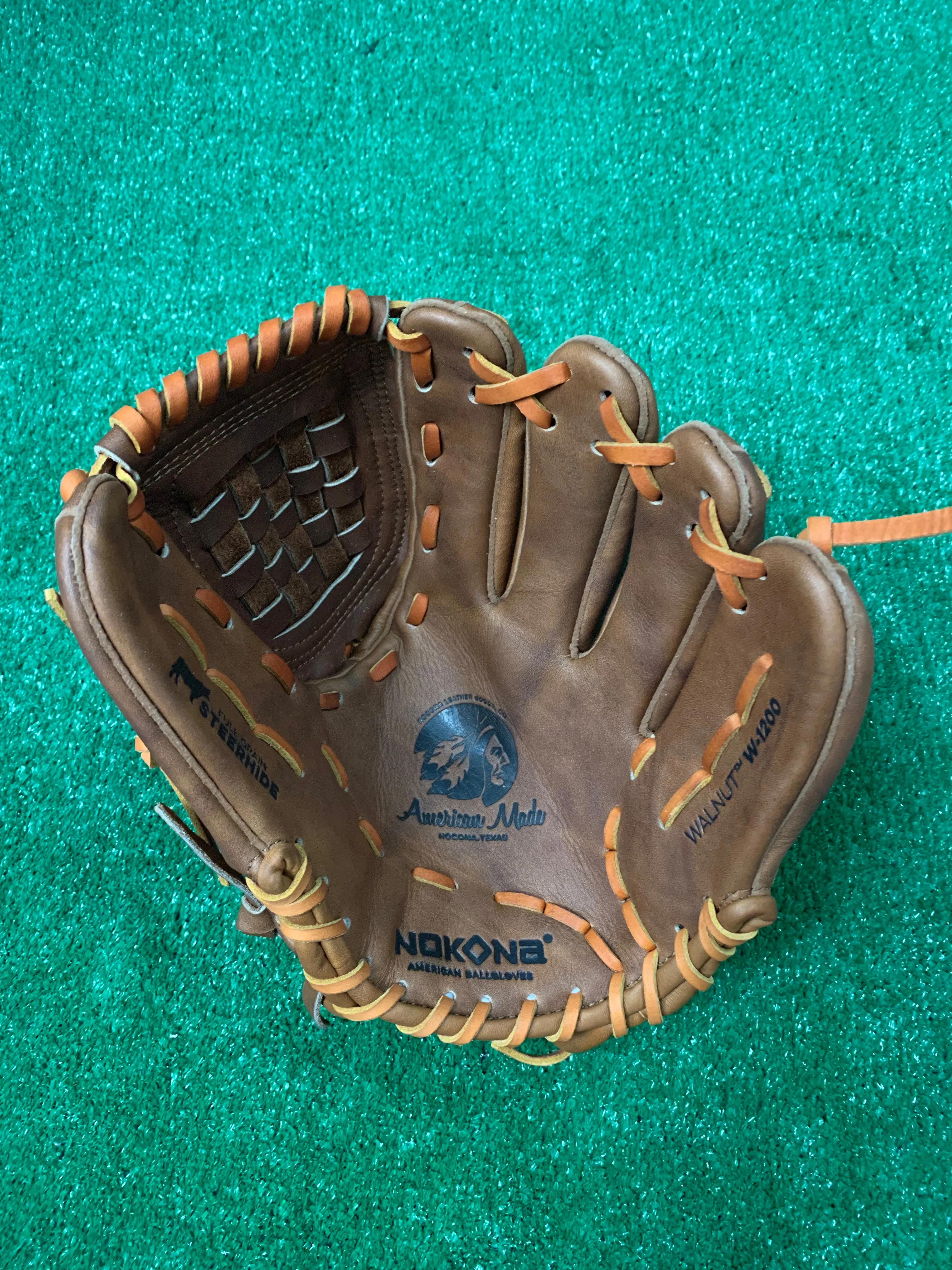 Nokona Walnut™ 12" Baseball Glove