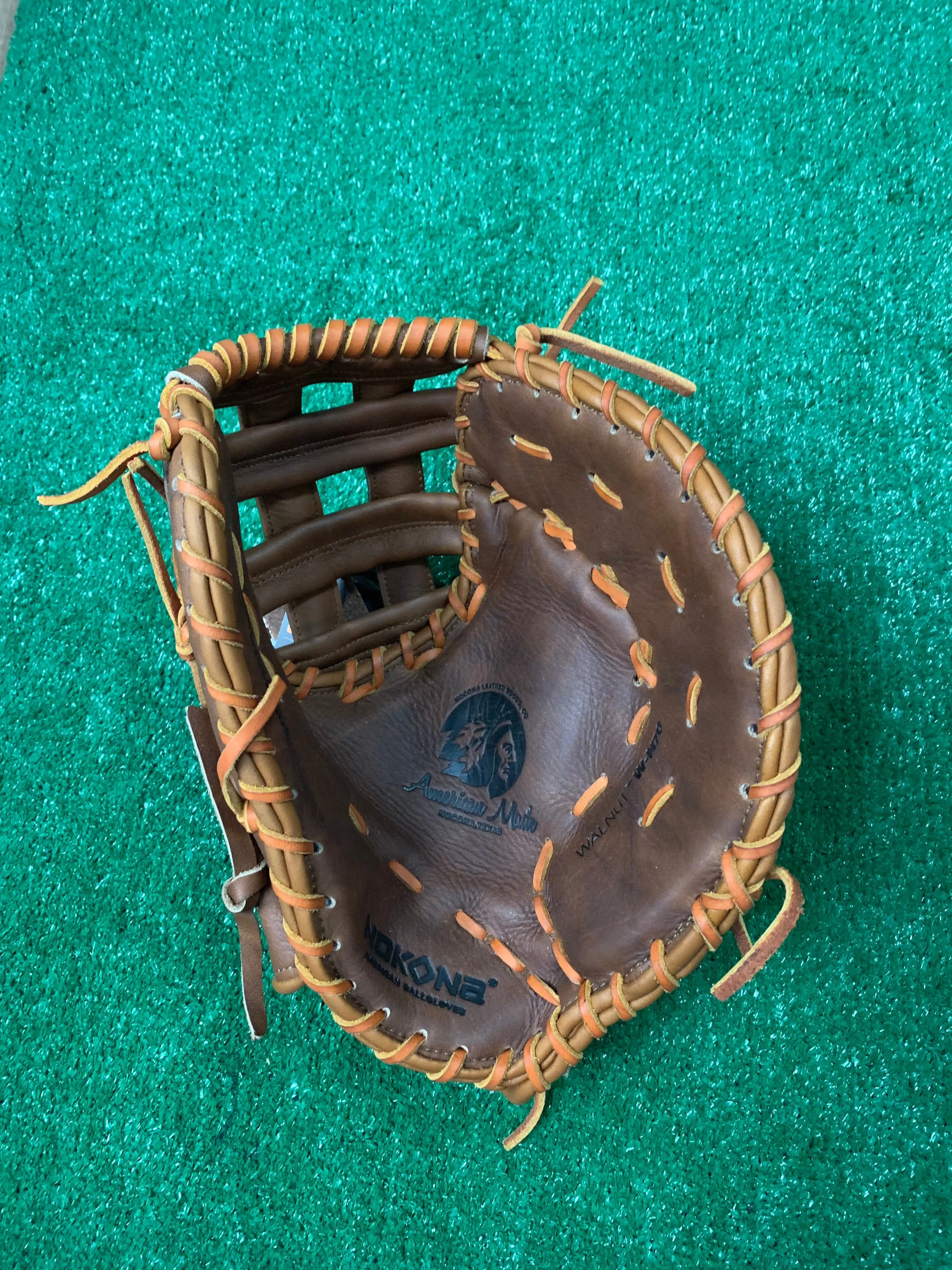 Nokona Walnut™ 13" Baseball 1st Base Mitt