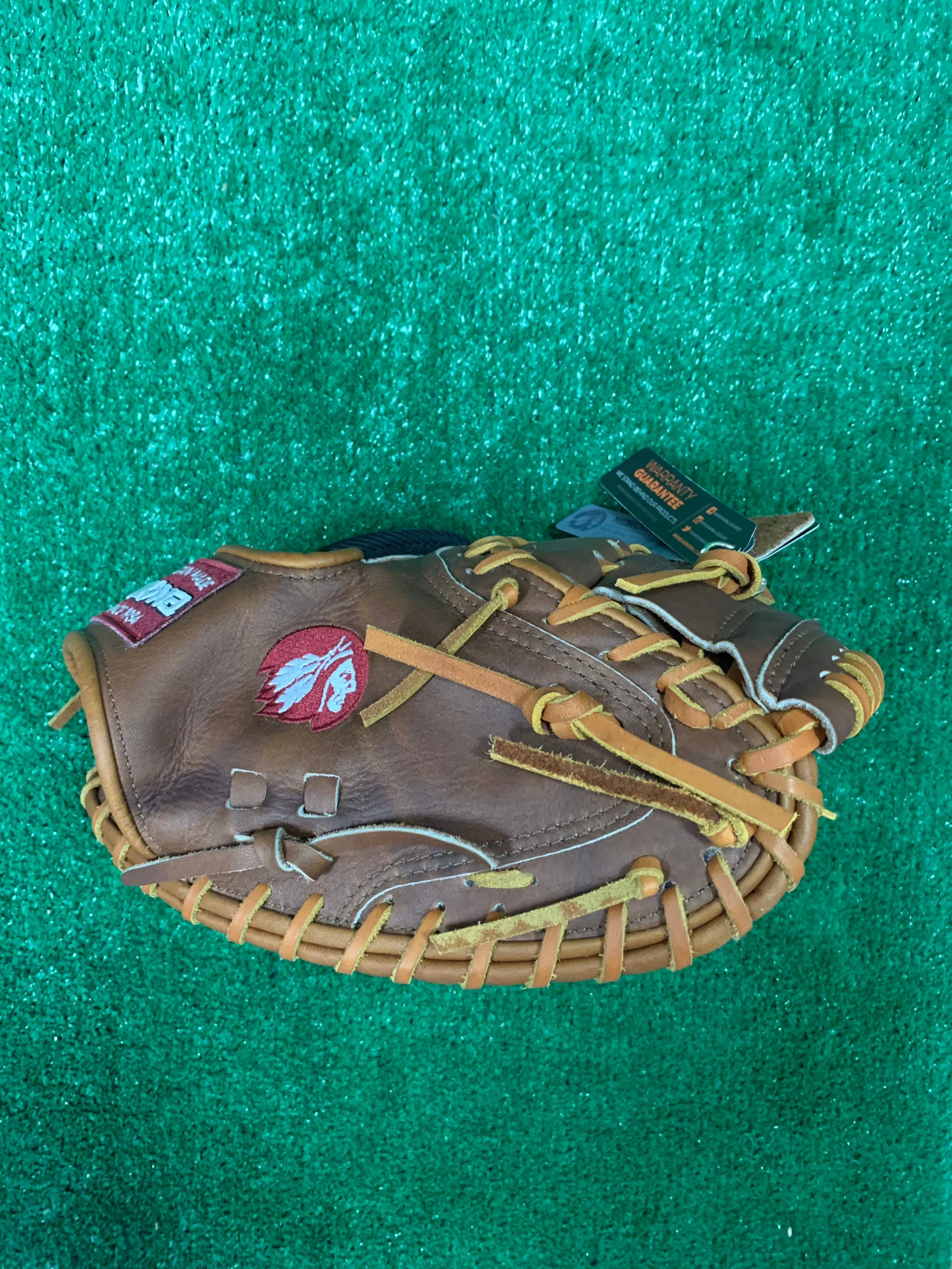 Nokona Walnut™ 33.5" Baseball Catchers Mitt