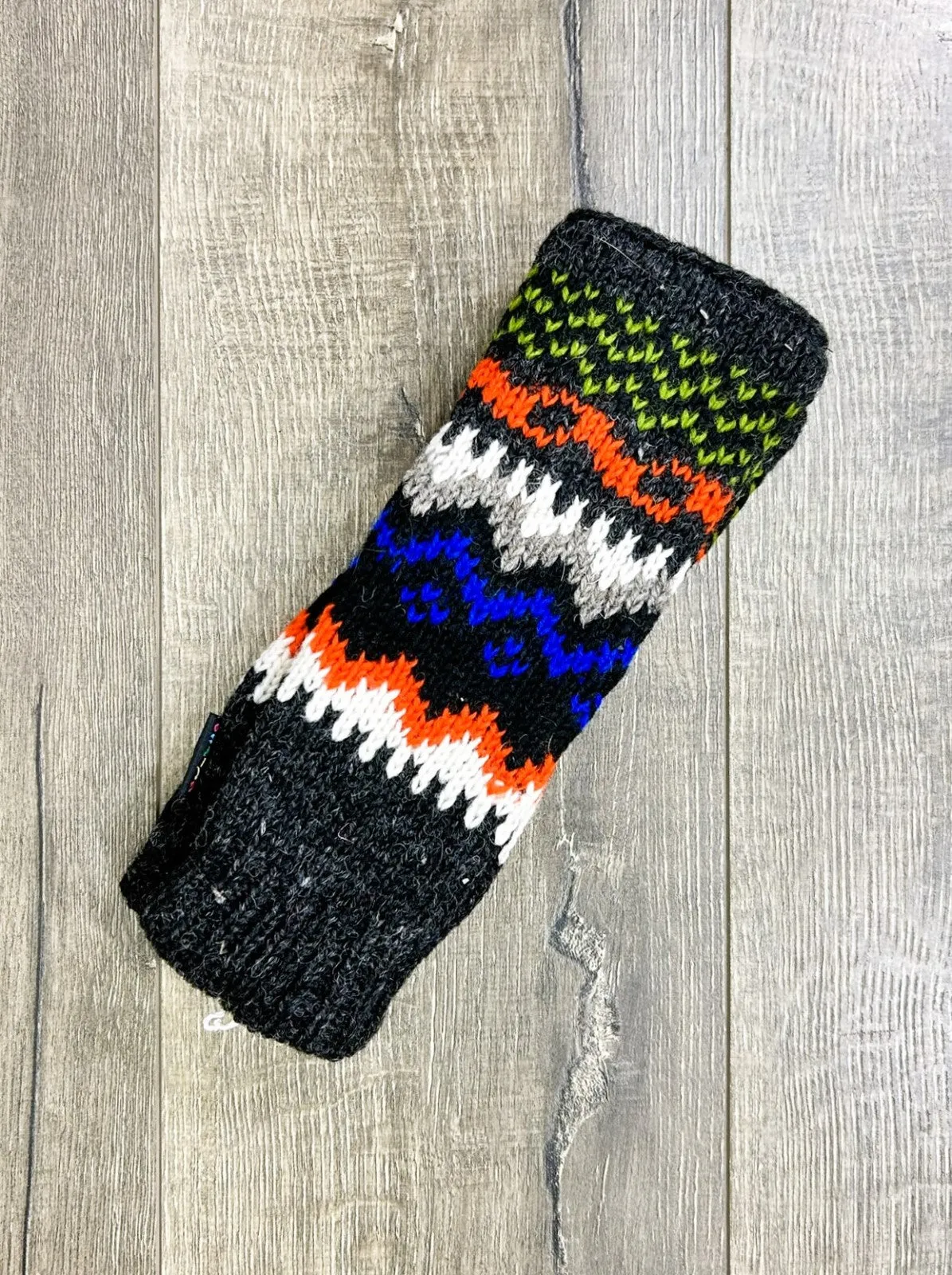 Patterned Wool Handwarmers