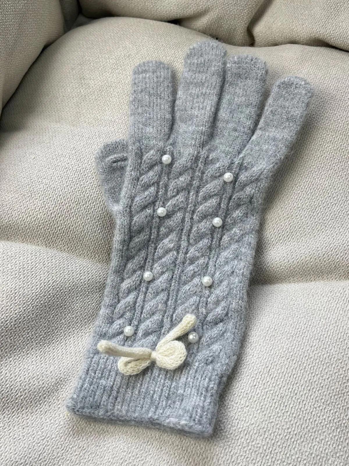 Pearl Detail Bow Five-Finger Gloves