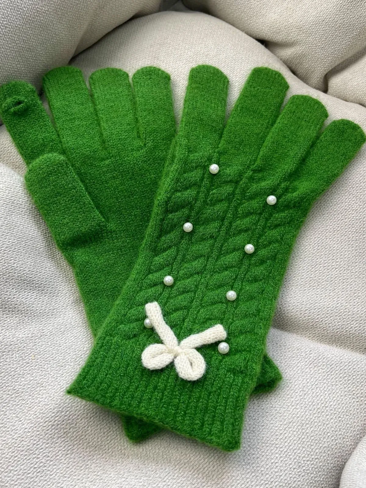 Pearl Detail Bow Five-Finger Gloves