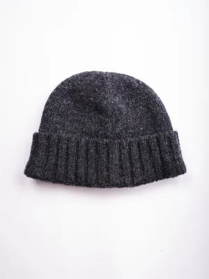 Ribbed Knit Beanie. KH81