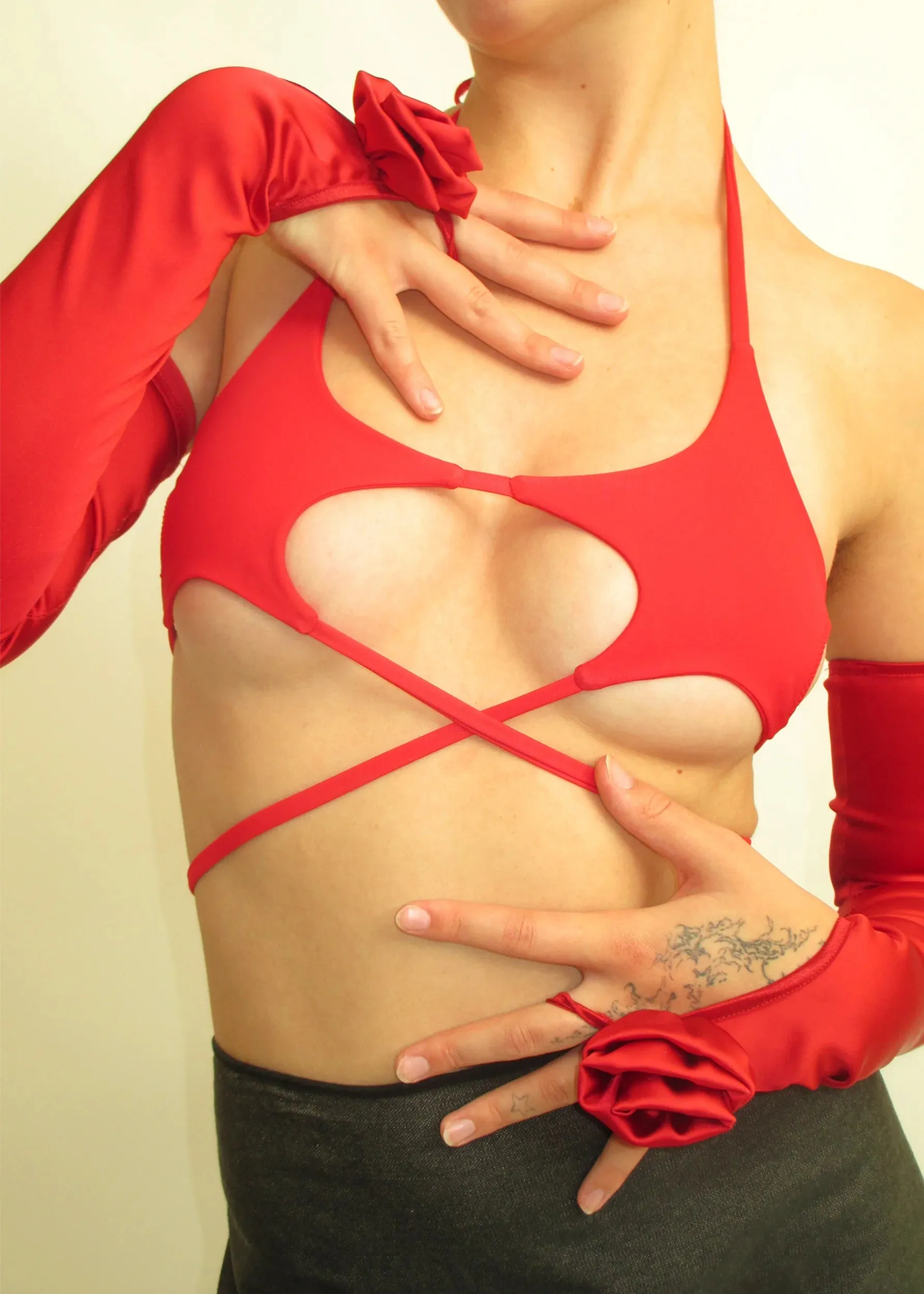 Rosette satin gloves