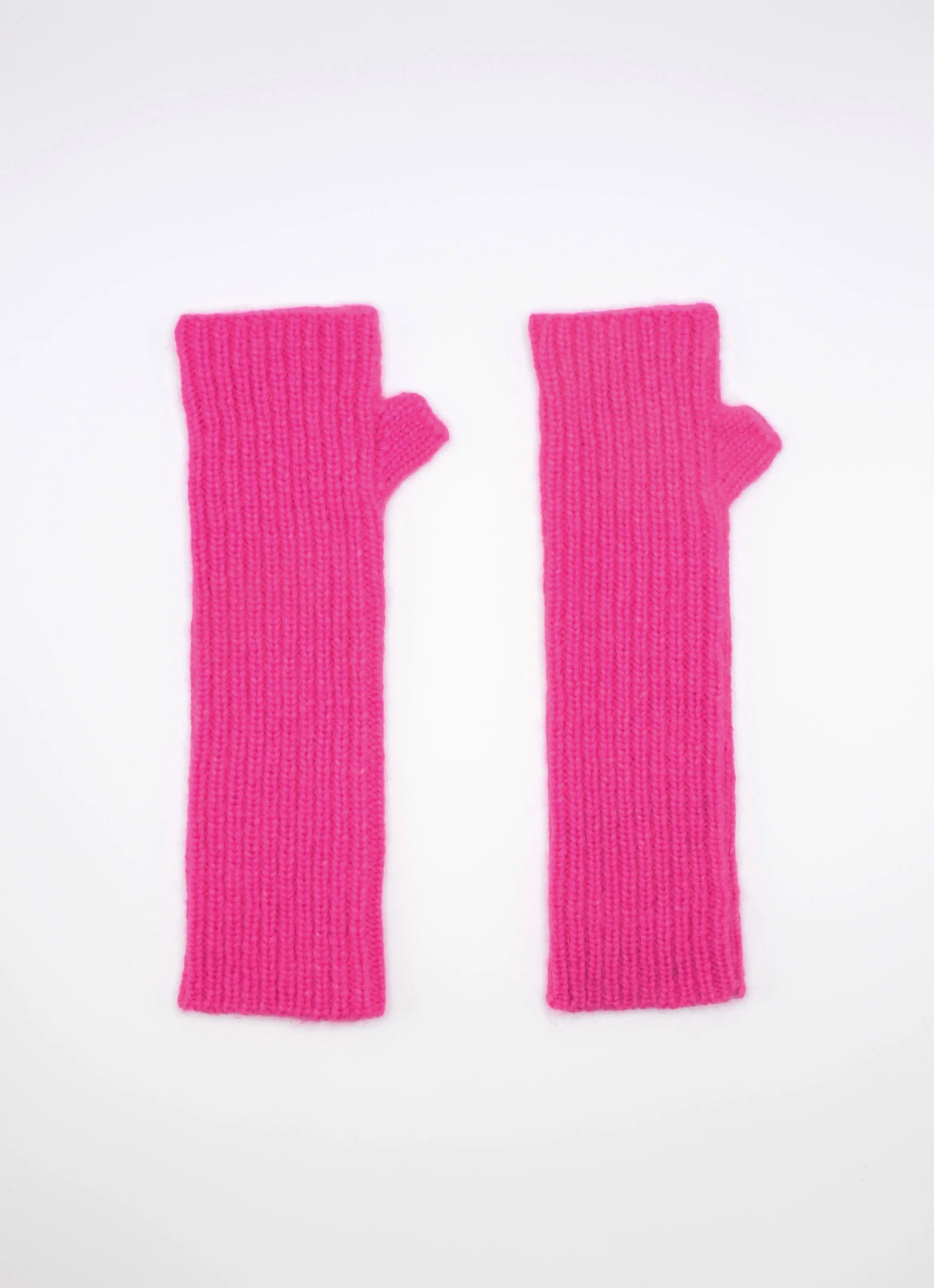 Suri Pujpu Gloves