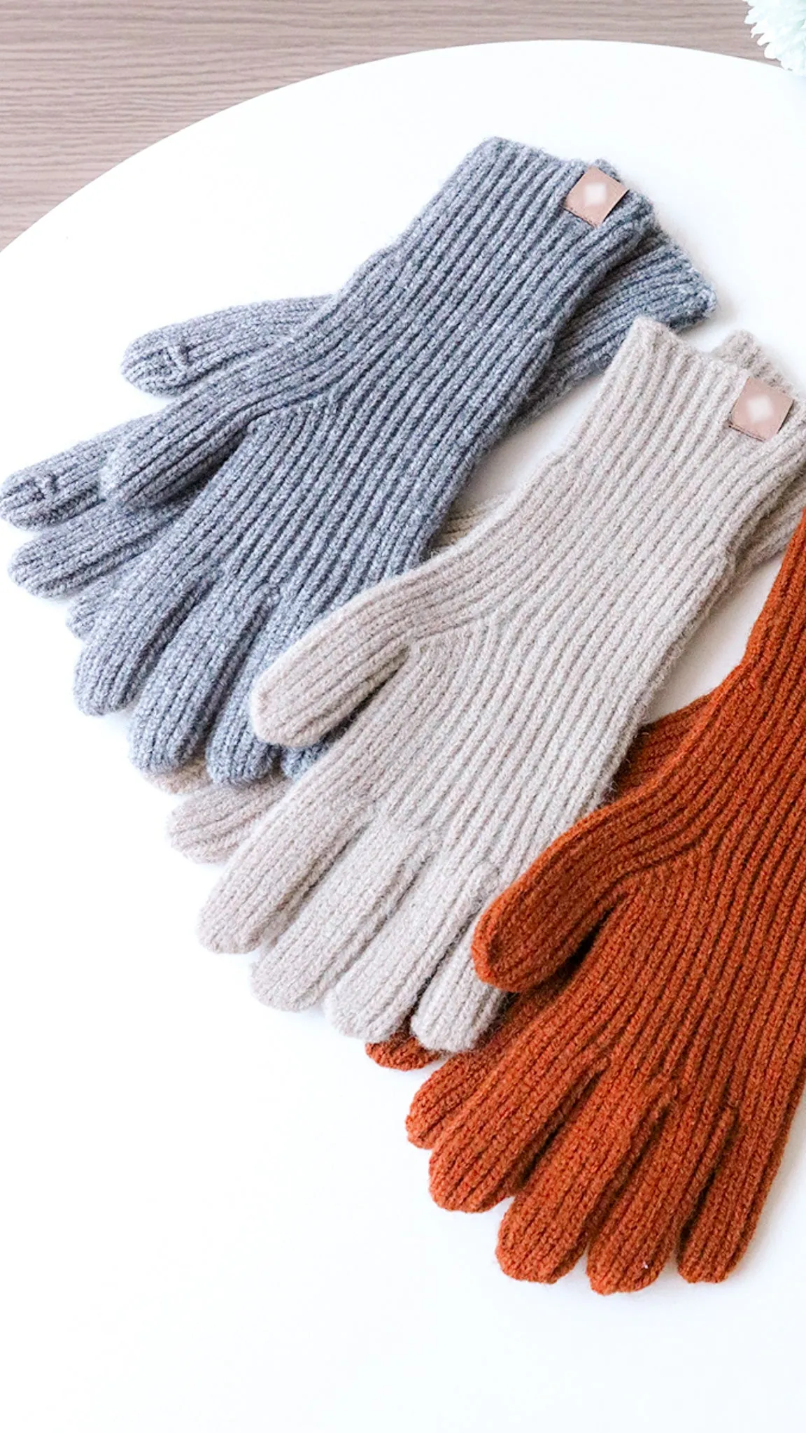 Touchscreen Knitted Gloves