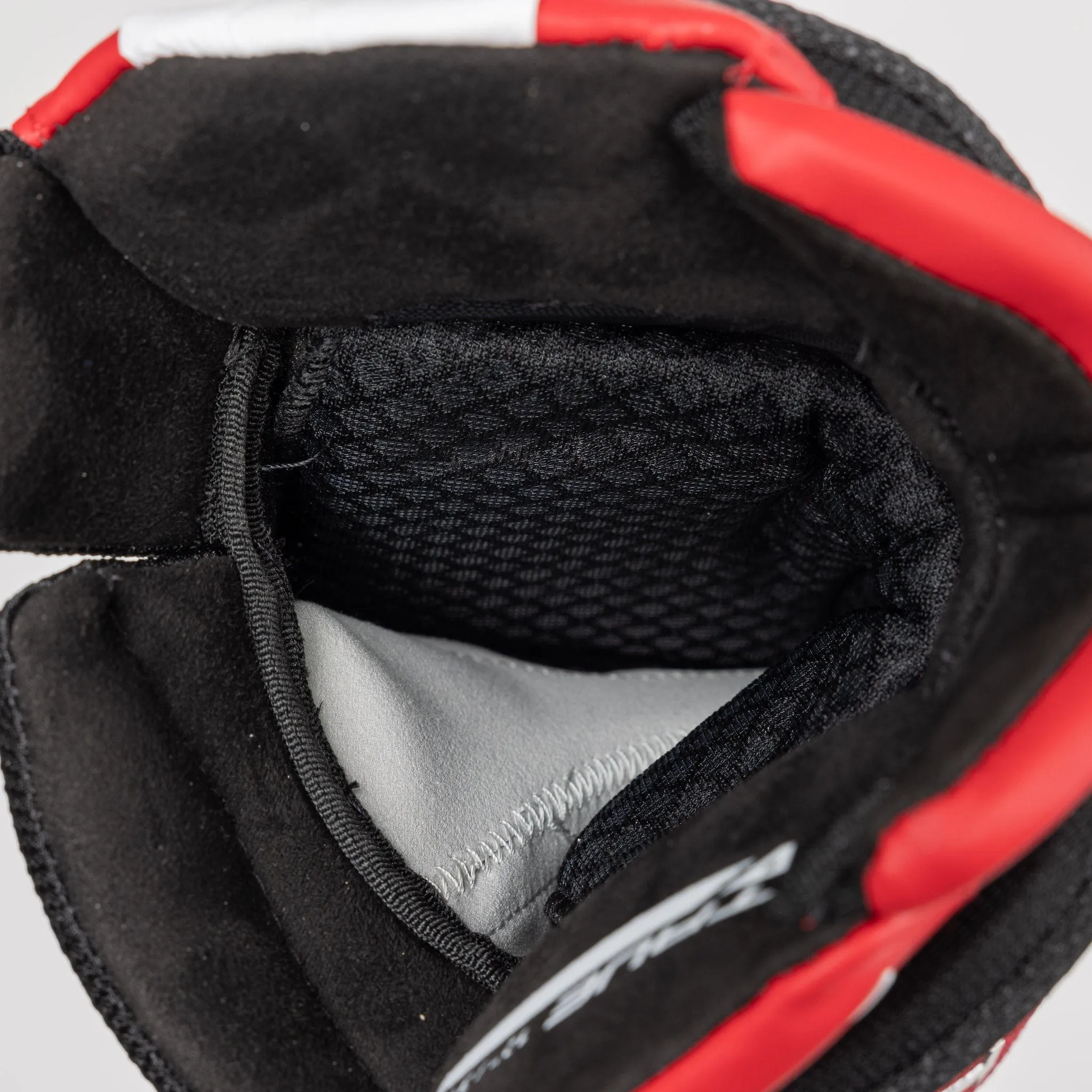 TRUE Catalyst 9X3 Junior Hockey Glove