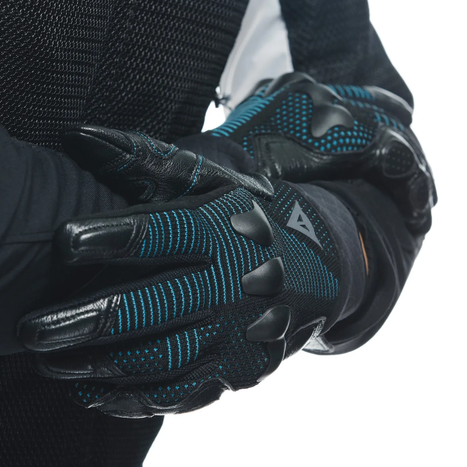 Unruly Woman Ergo-Tek Gloves