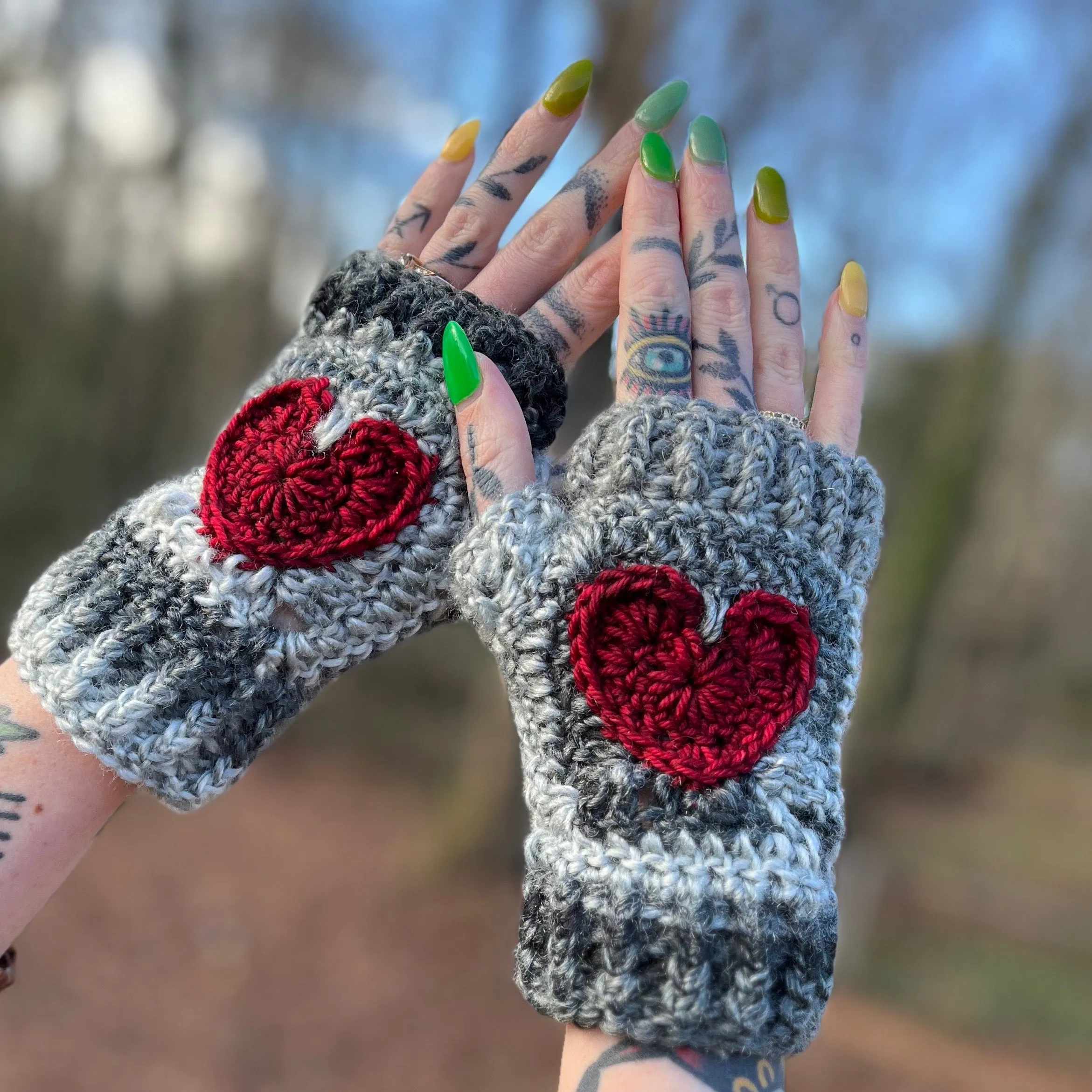 Valentine Sweetheart Mitts