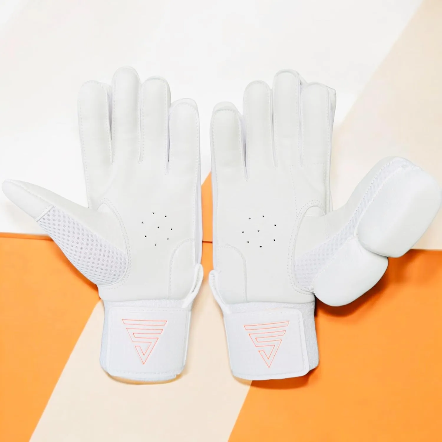 Versant Pro Dg Cricket Batting Gloves White Size Mens
