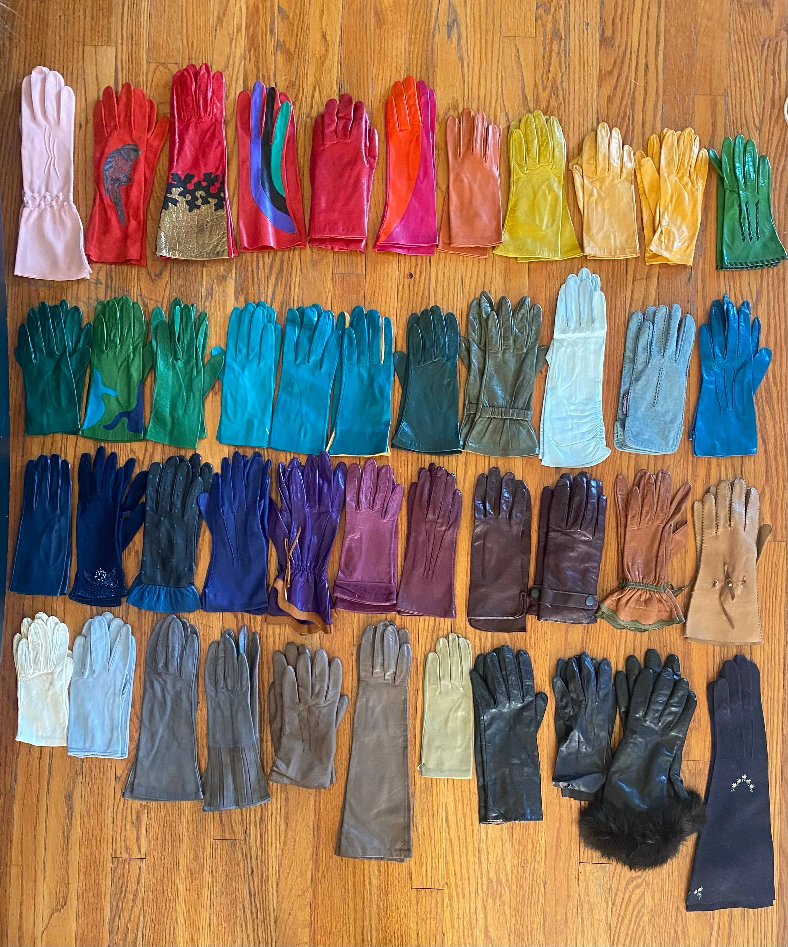 Vintage Ann Taylor Perforated Kid Leather Gloves