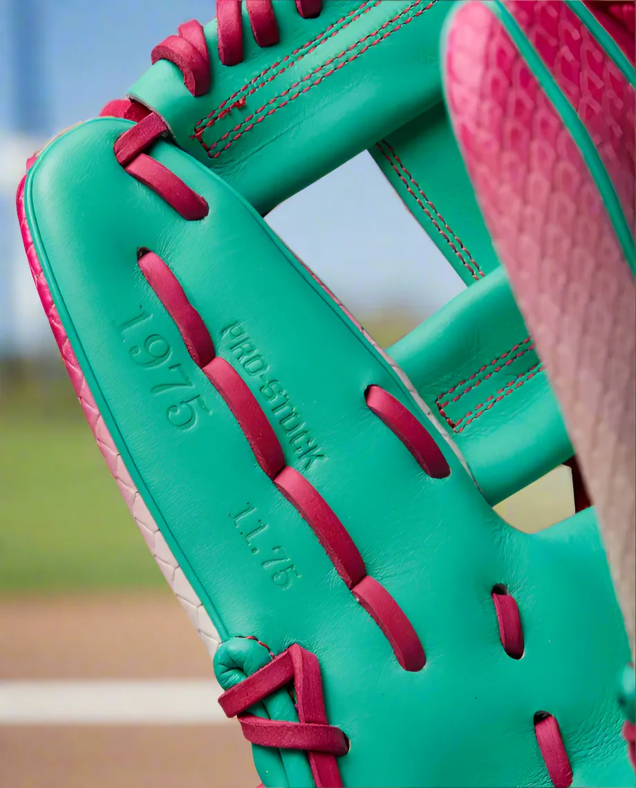 Wilson Custom A2000 1975SS 11.75" Baseball Glove - GOTM September 2024