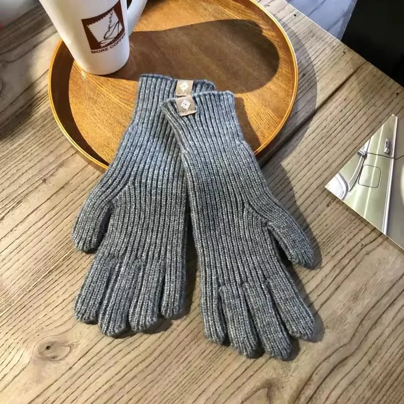 Women's knitted gloves. Soft cashmere gloves. Touchscreen-friendly gloves