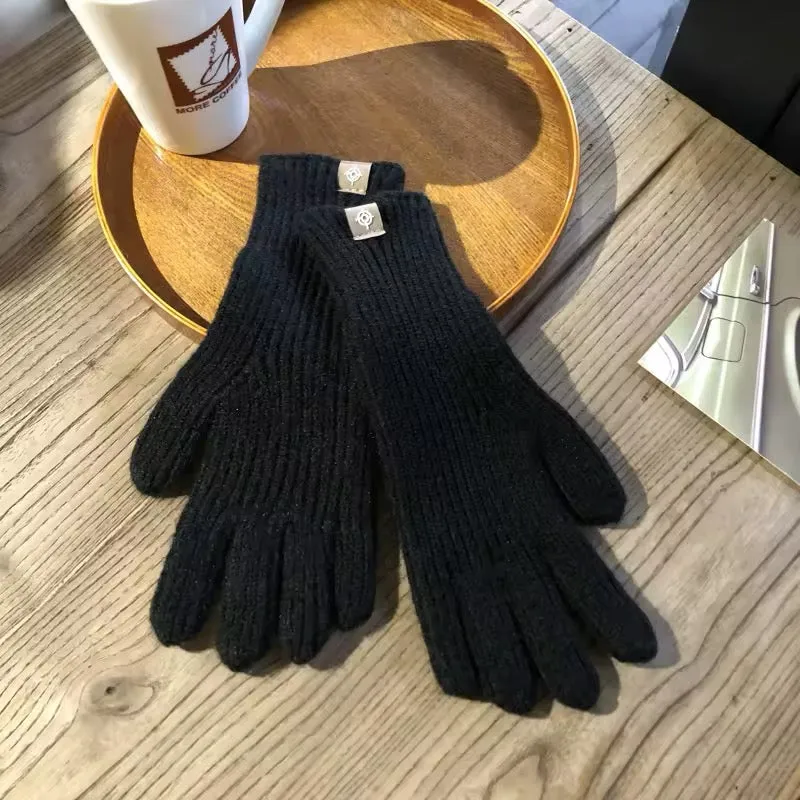 Women's knitted gloves. Soft cashmere gloves. Touchscreen-friendly gloves