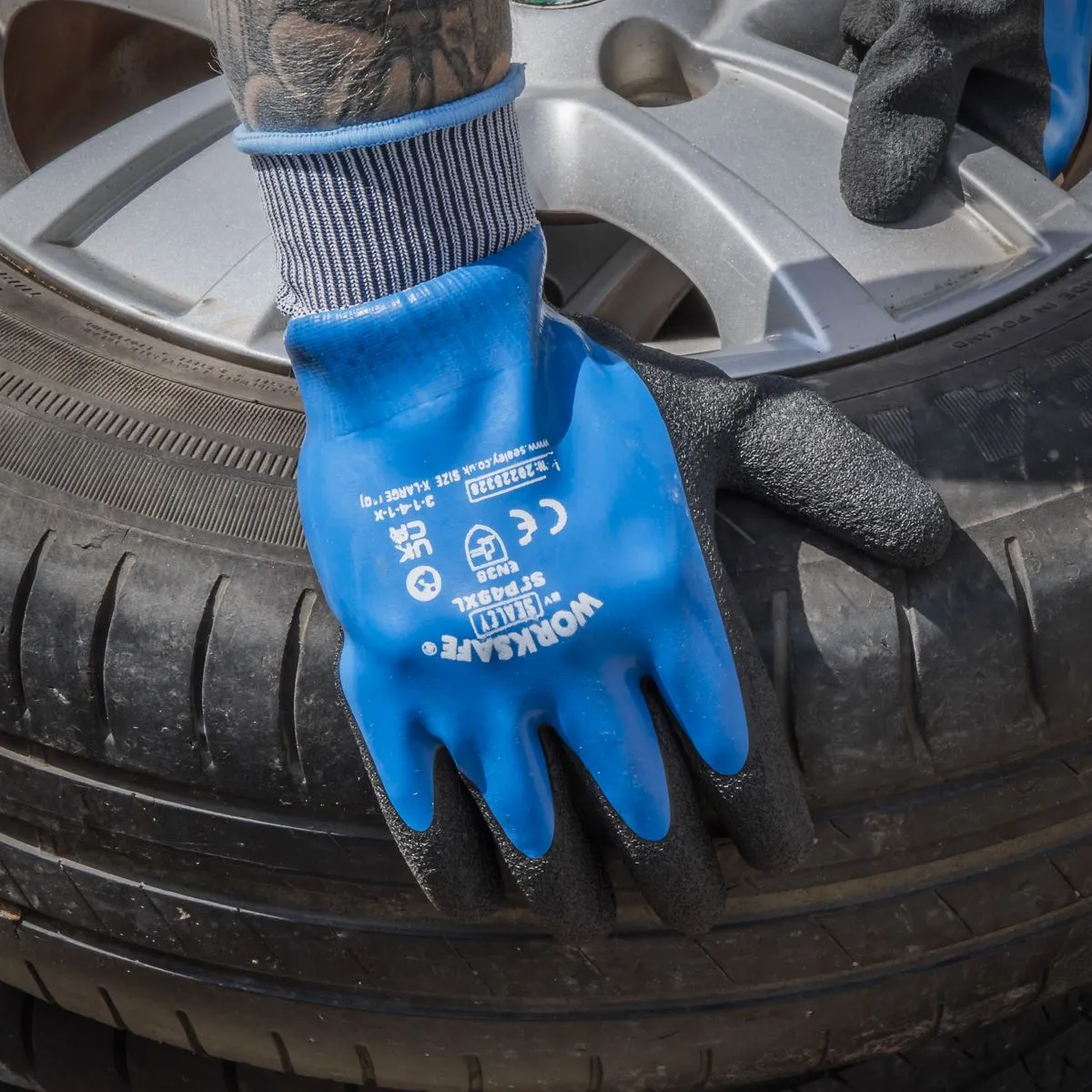 Worksafe by Sealey Waterproof Latex Gloves - (X-Large) - Box of 120 Pairs