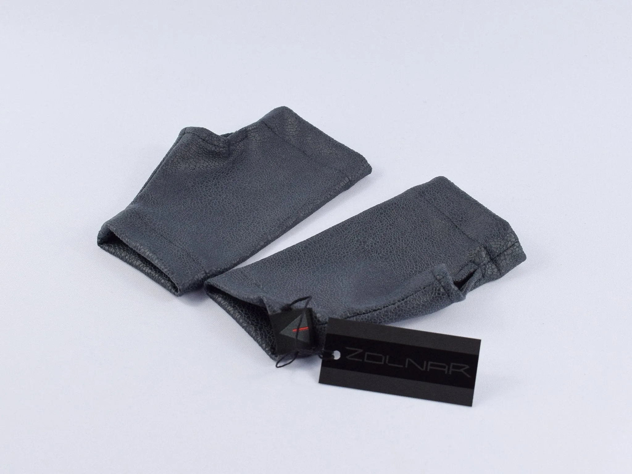 WRP Short faux leather gloves